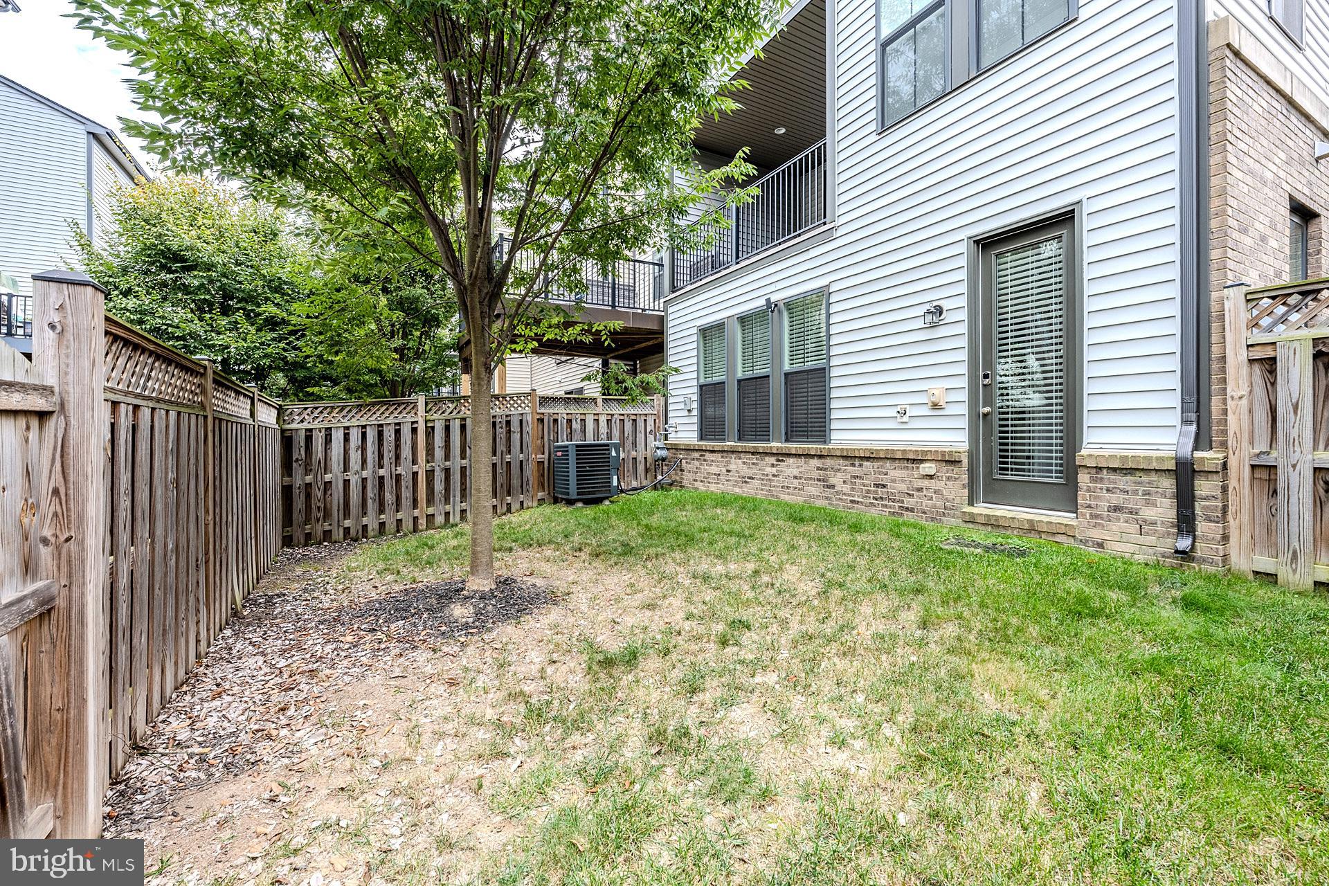 BRAMBLETON TOWN CENTER - Residential