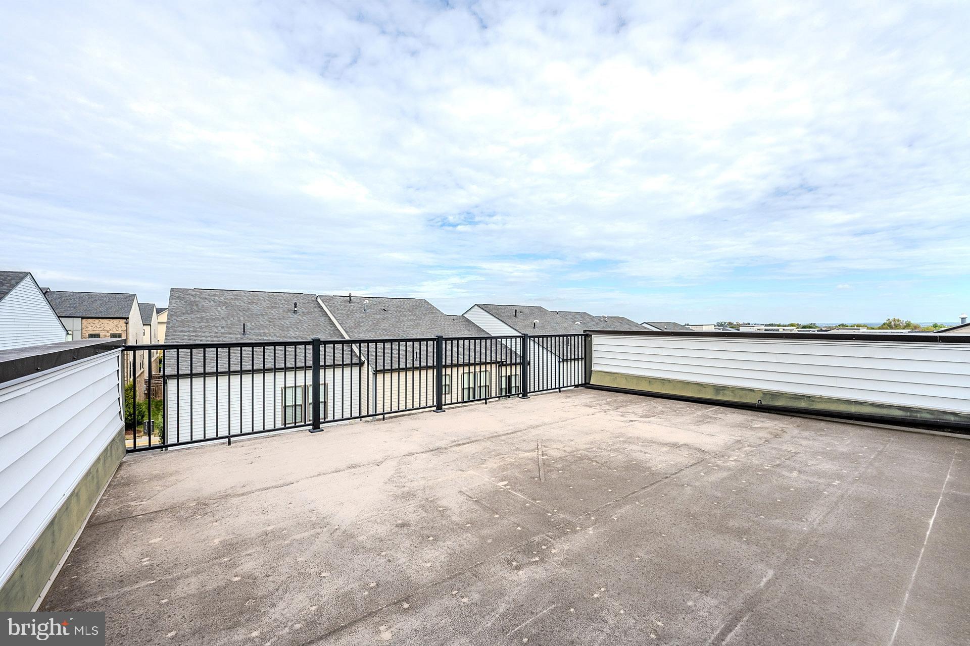 BRAMBLETON TOWN CENTER - Residential