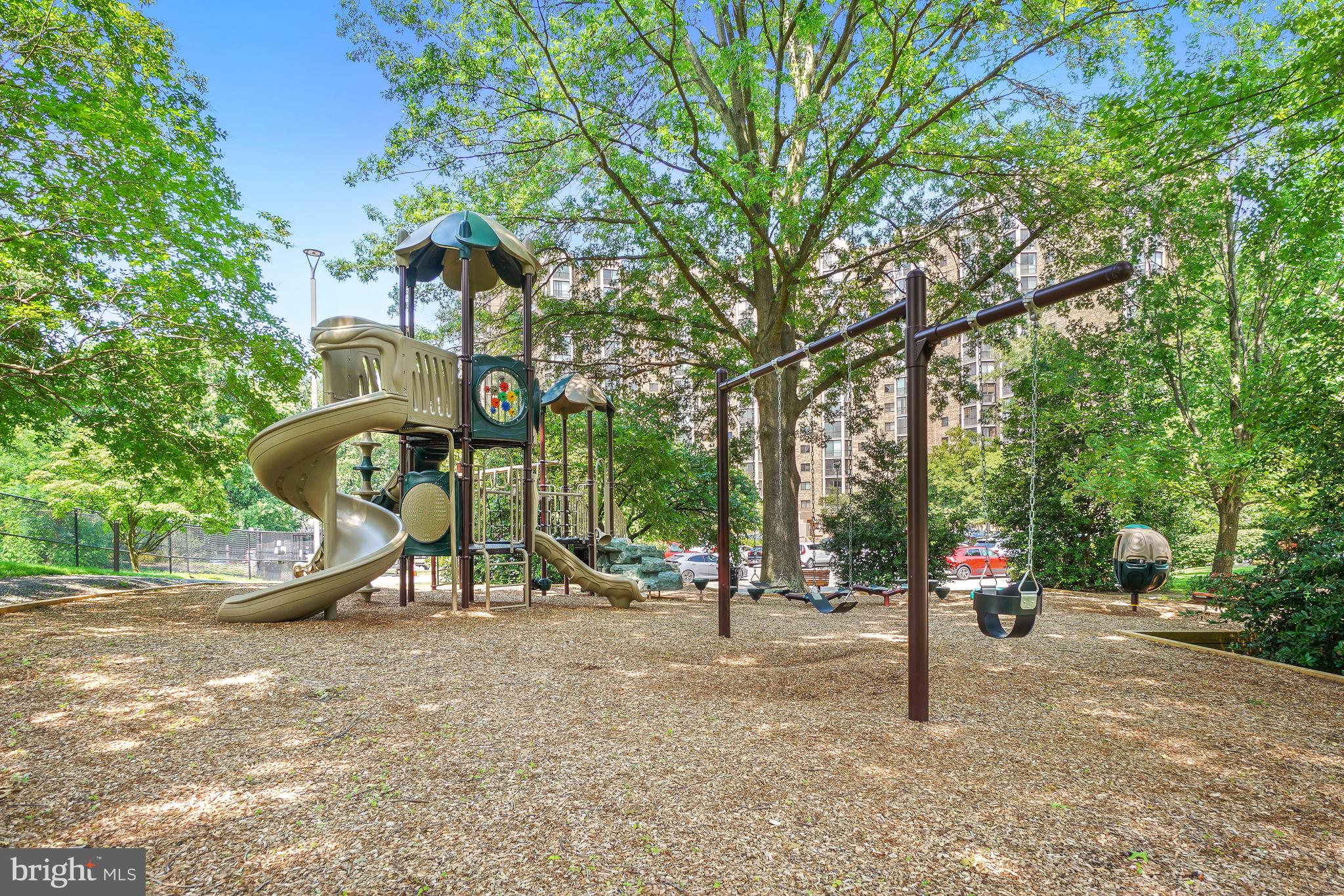 MONTEBELLO - Residential