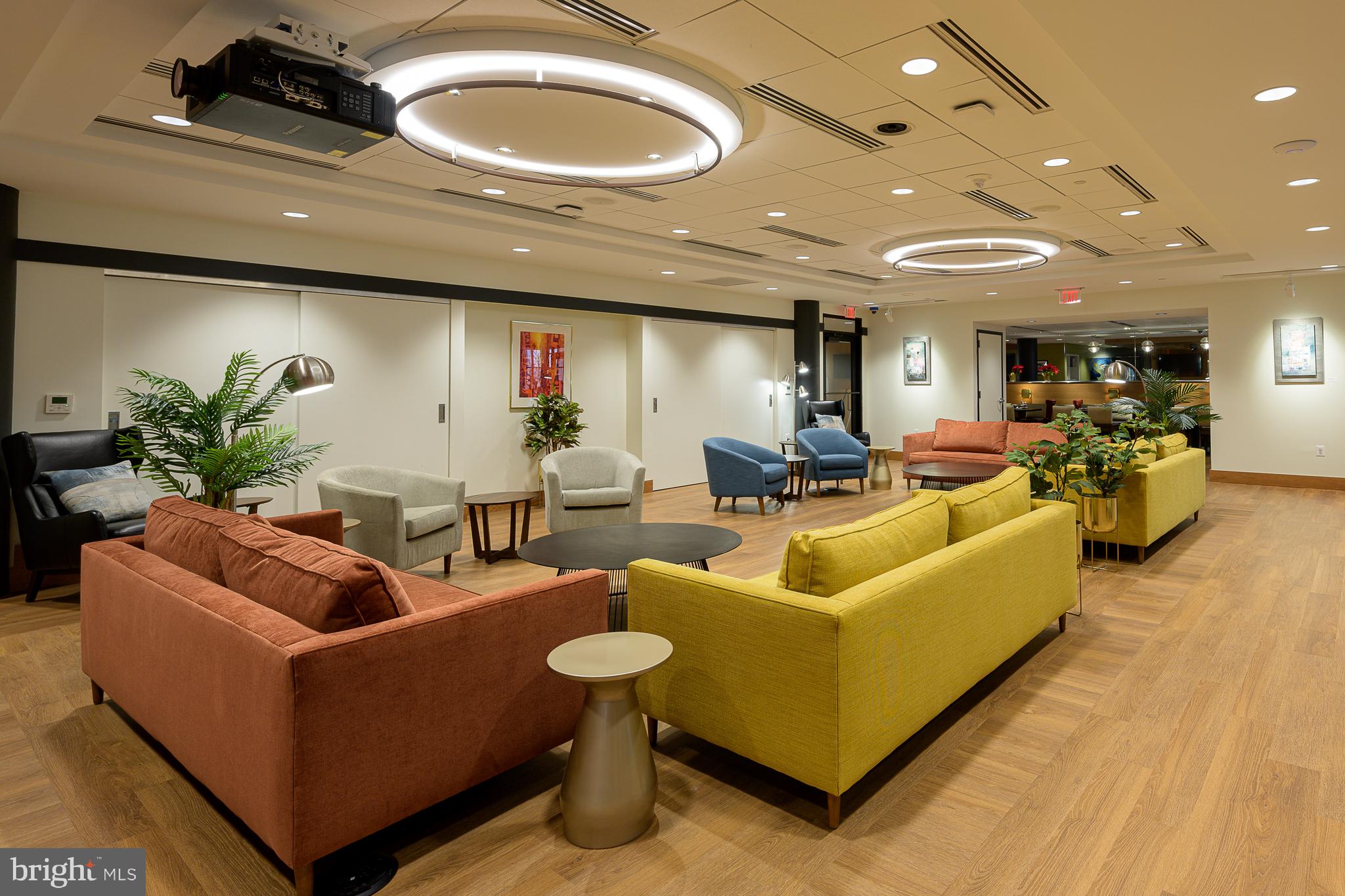 MONTEBELLO - Residential