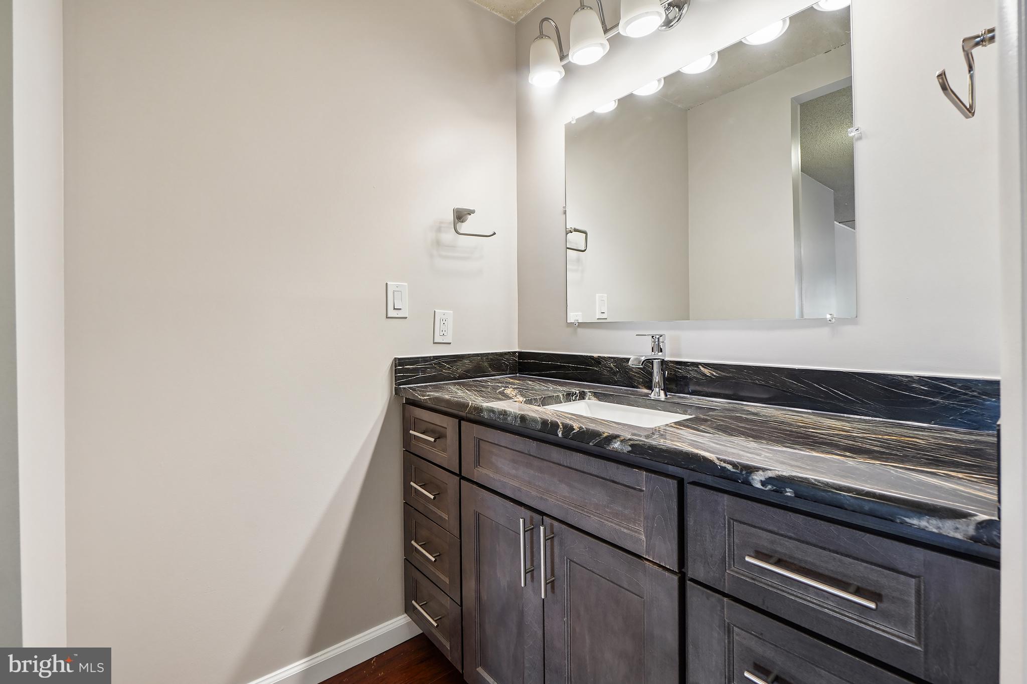 MONTEBELLO - Residential