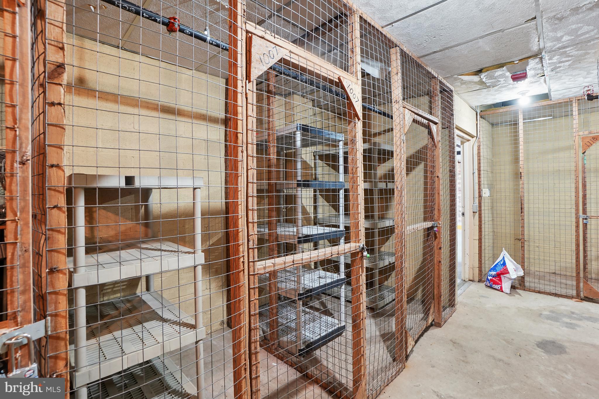 MONTEBELLO - Residential