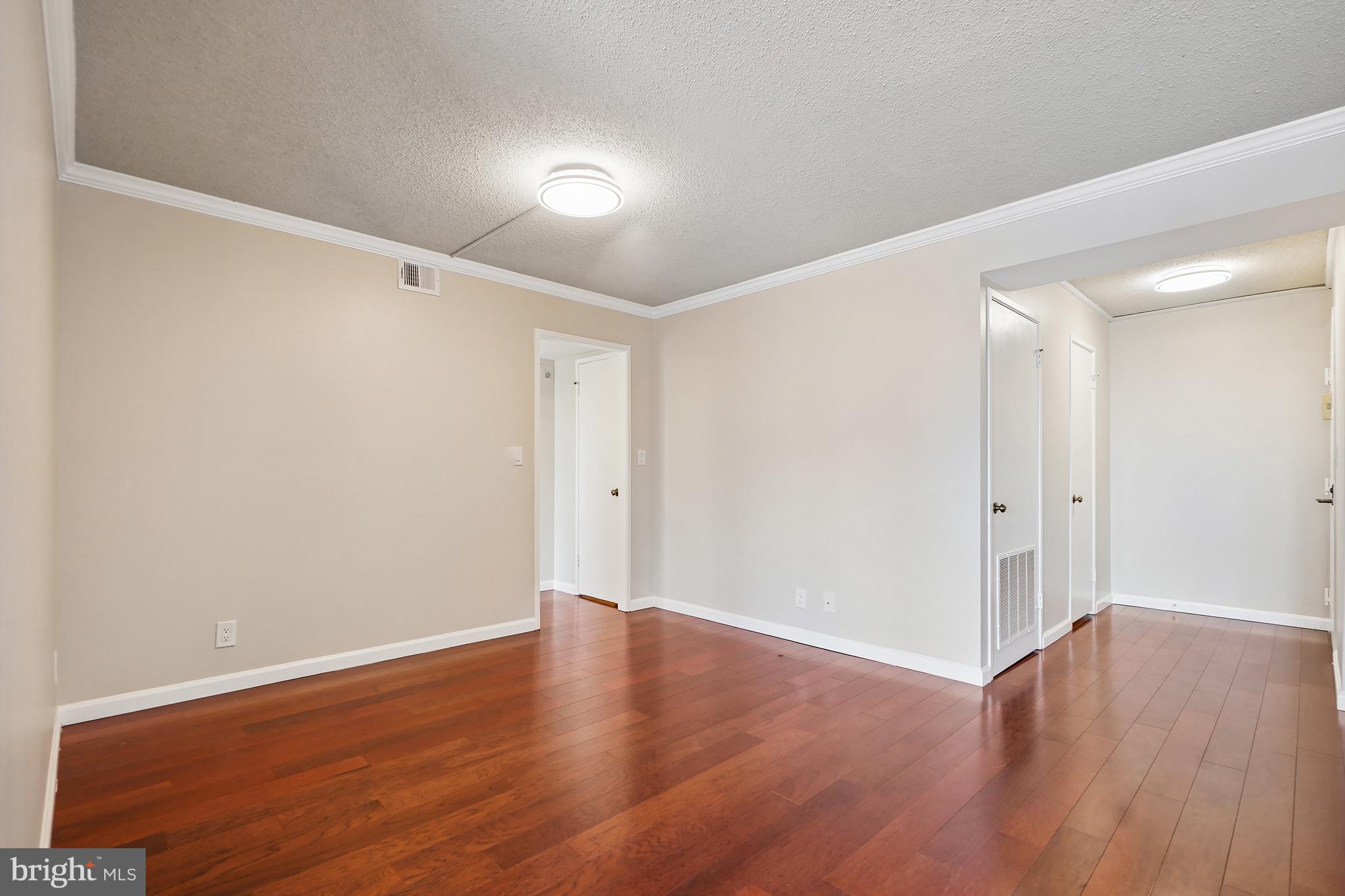 MONTEBELLO - Residential