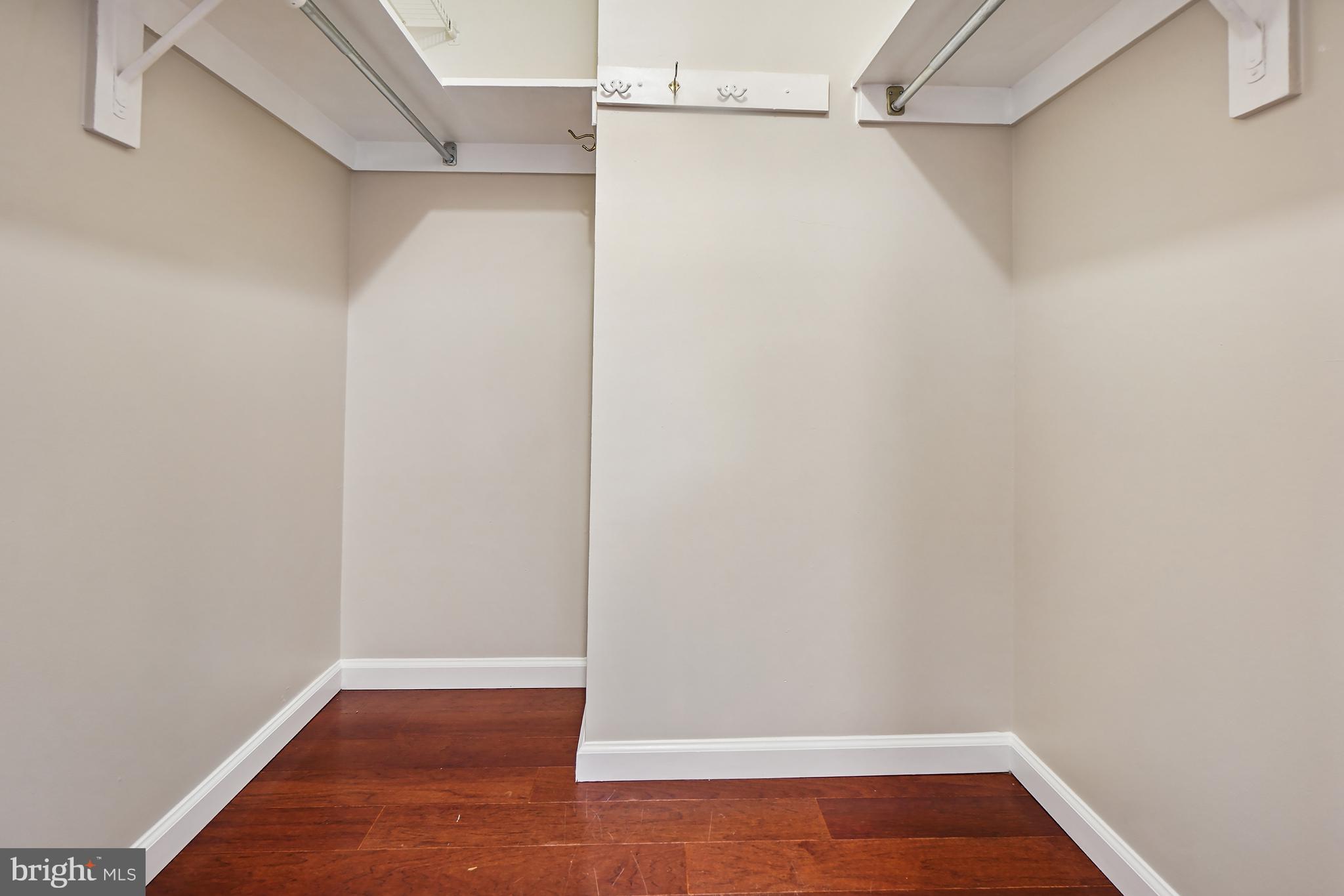 MONTEBELLO - Residential