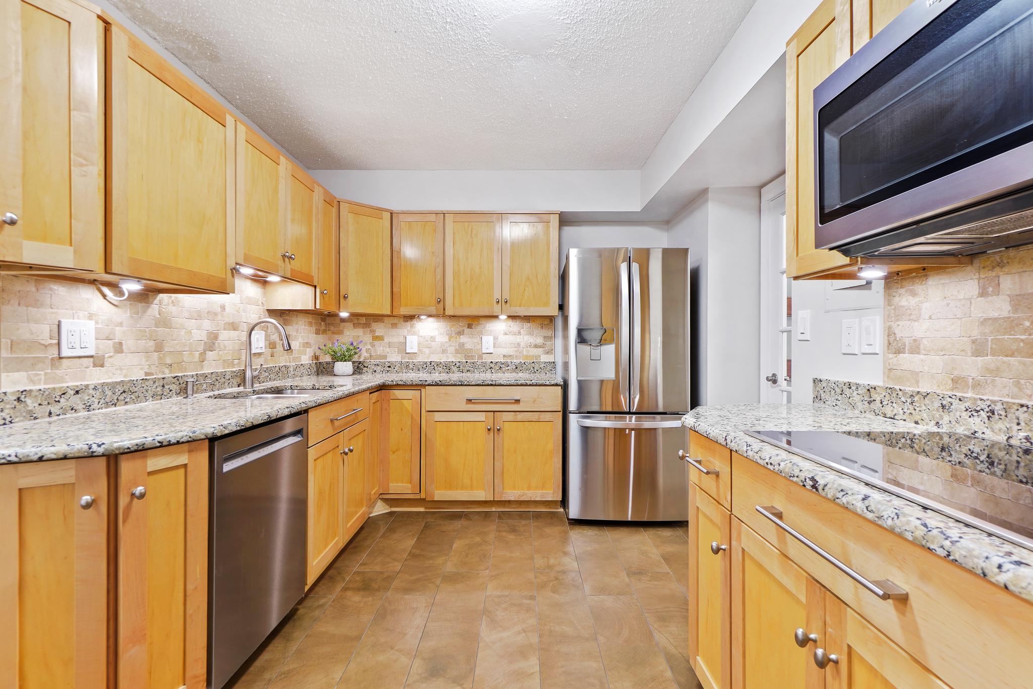 MONTEBELLO - Residential