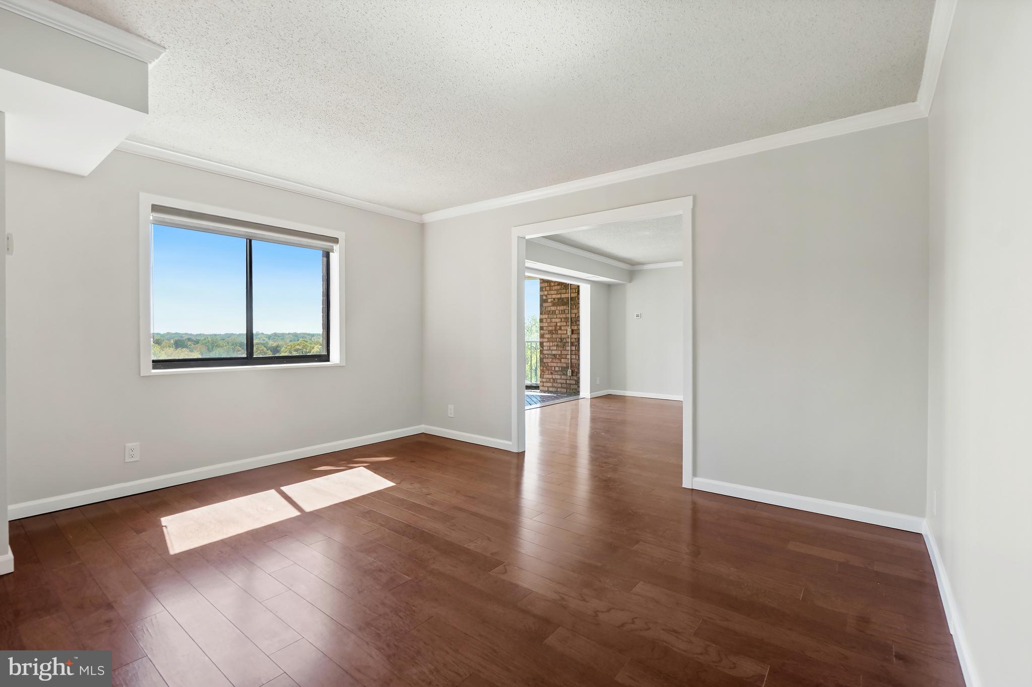 MONTEBELLO - Residential