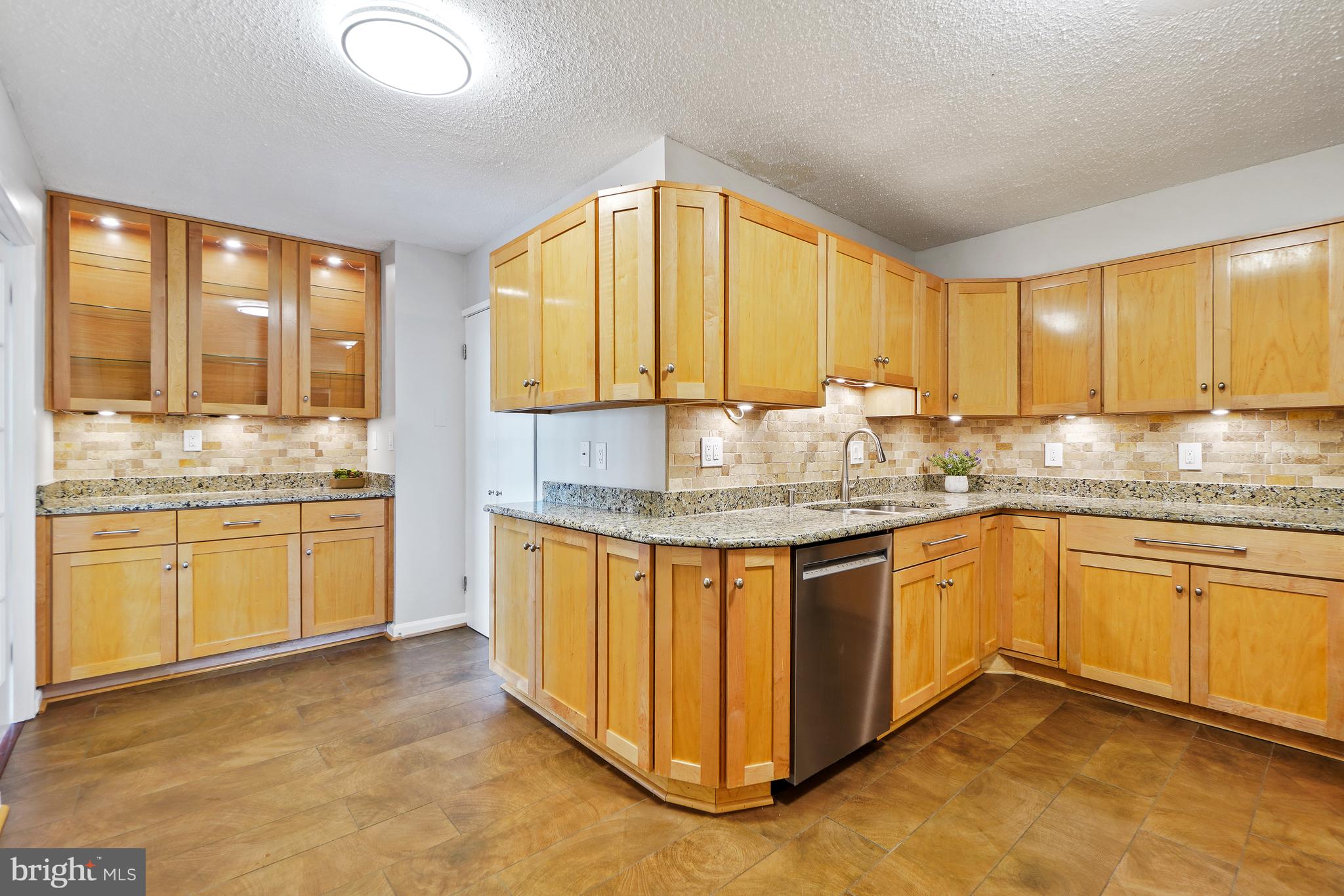 MONTEBELLO - Residential