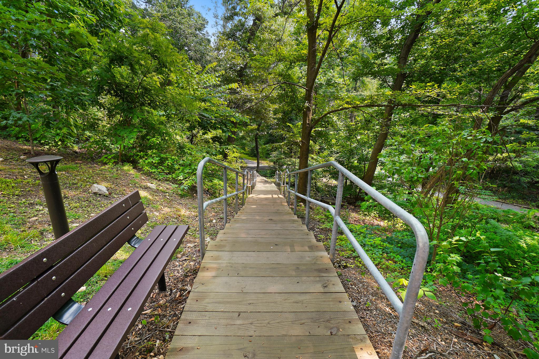 MONTEBELLO - Residential