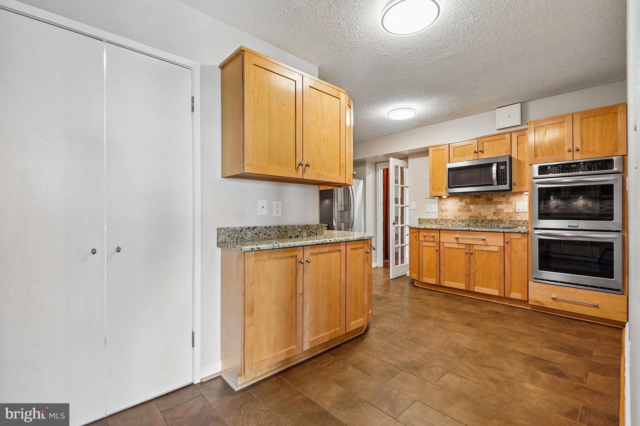 MONTEBELLO - Residential