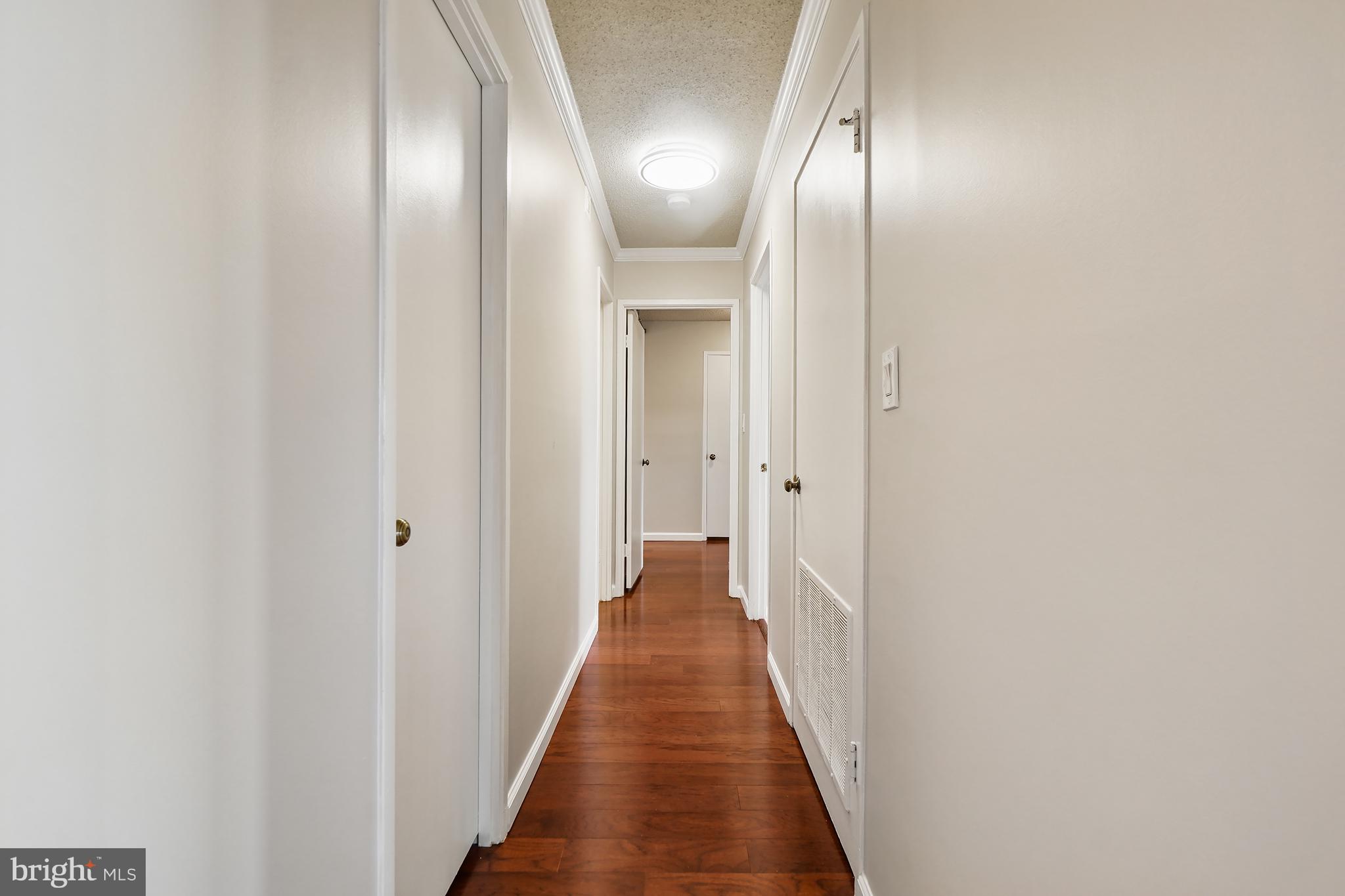 MONTEBELLO - Residential