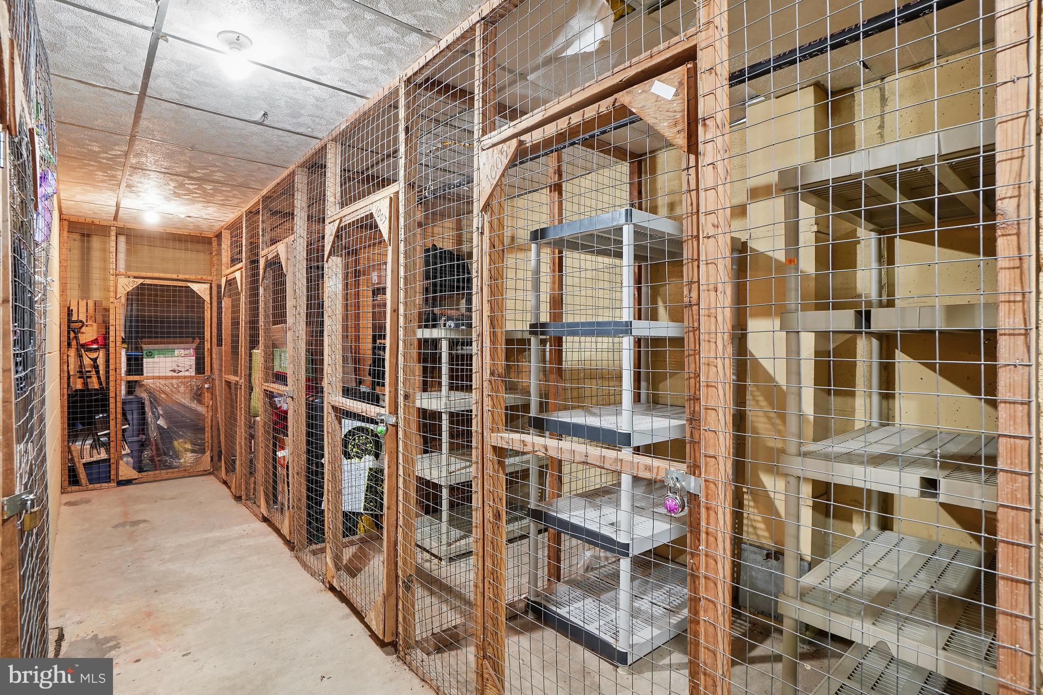 MONTEBELLO - Residential