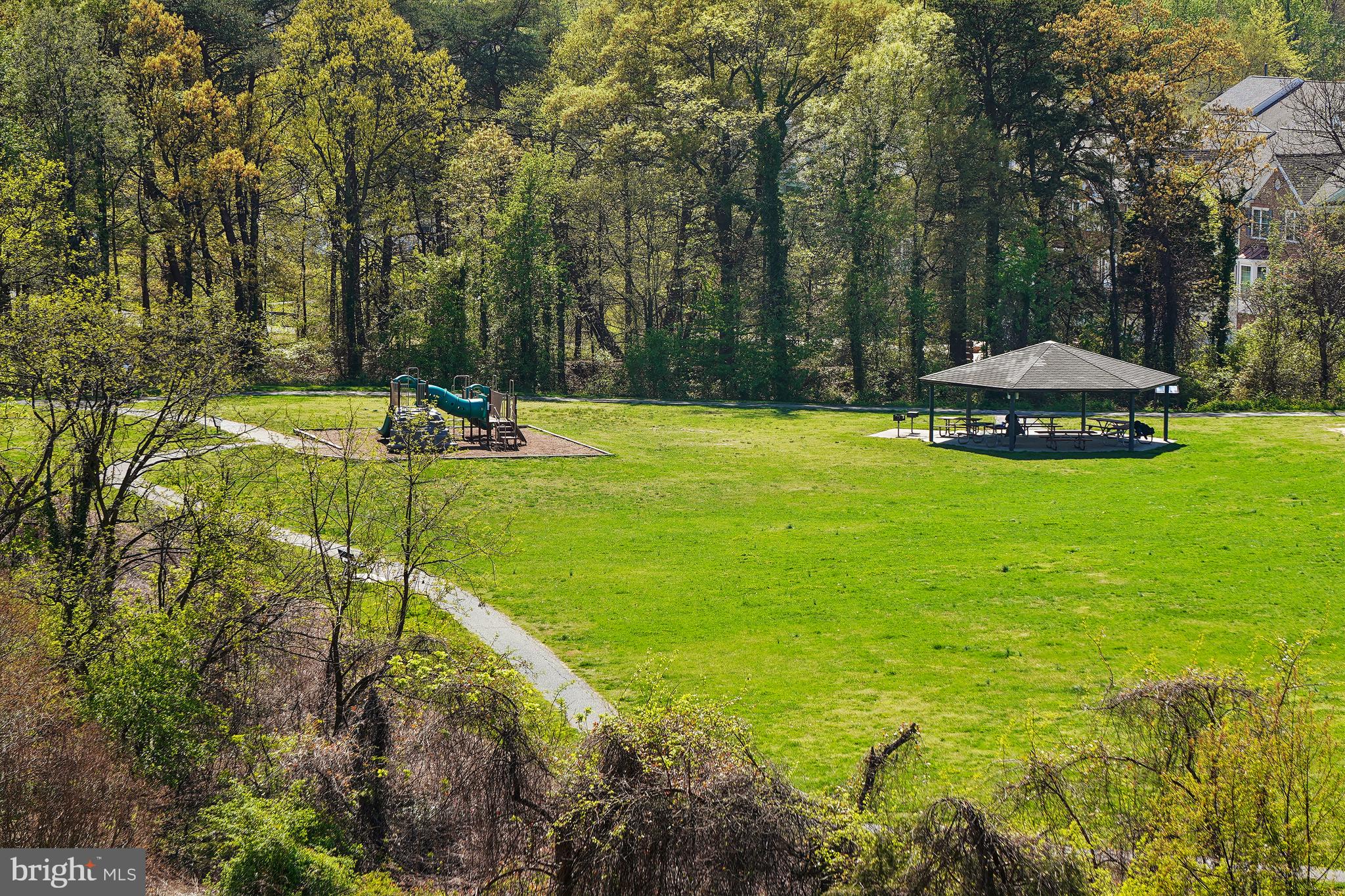 MONTEBELLO - Residential