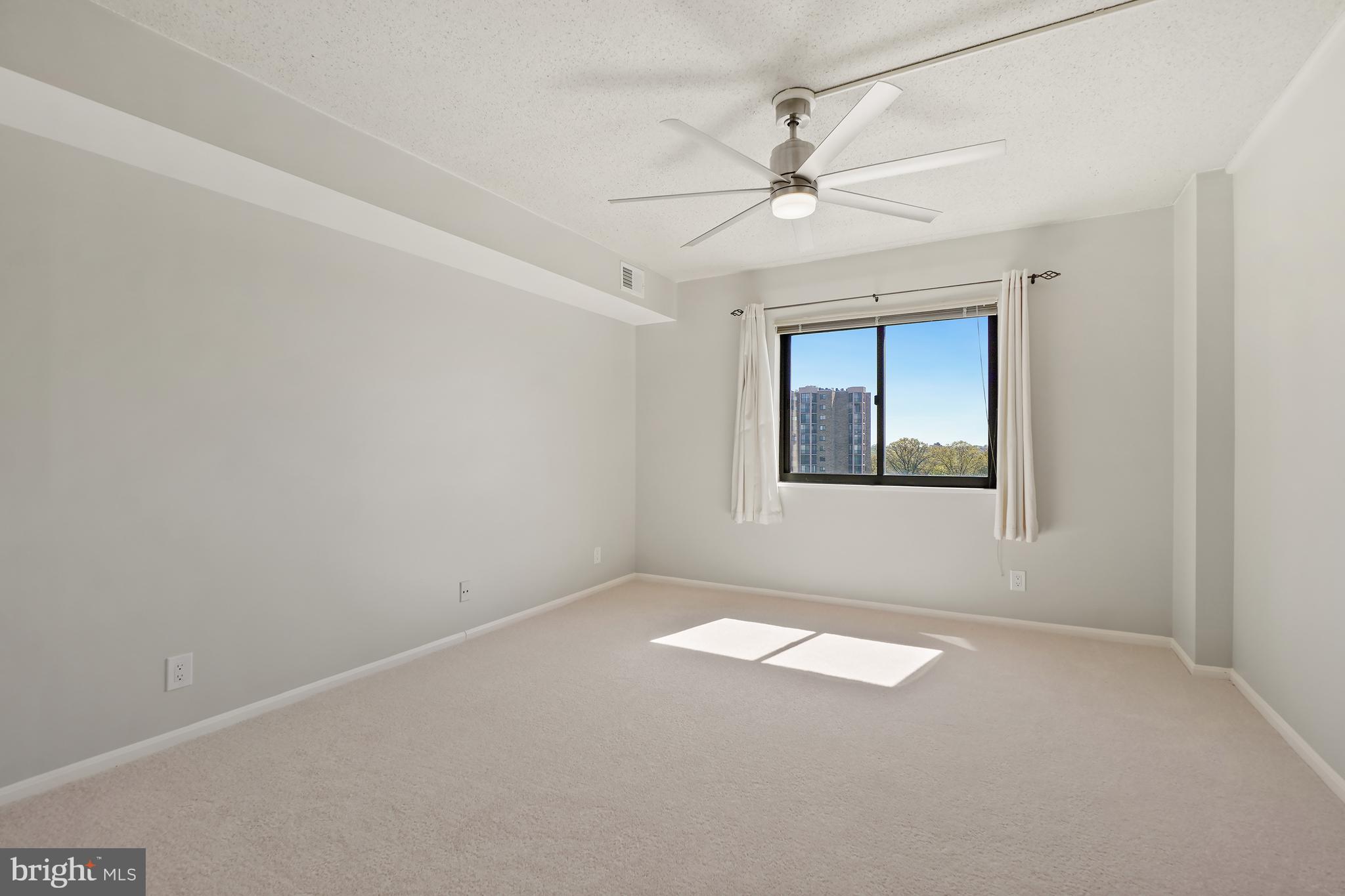 MONTEBELLO - Residential