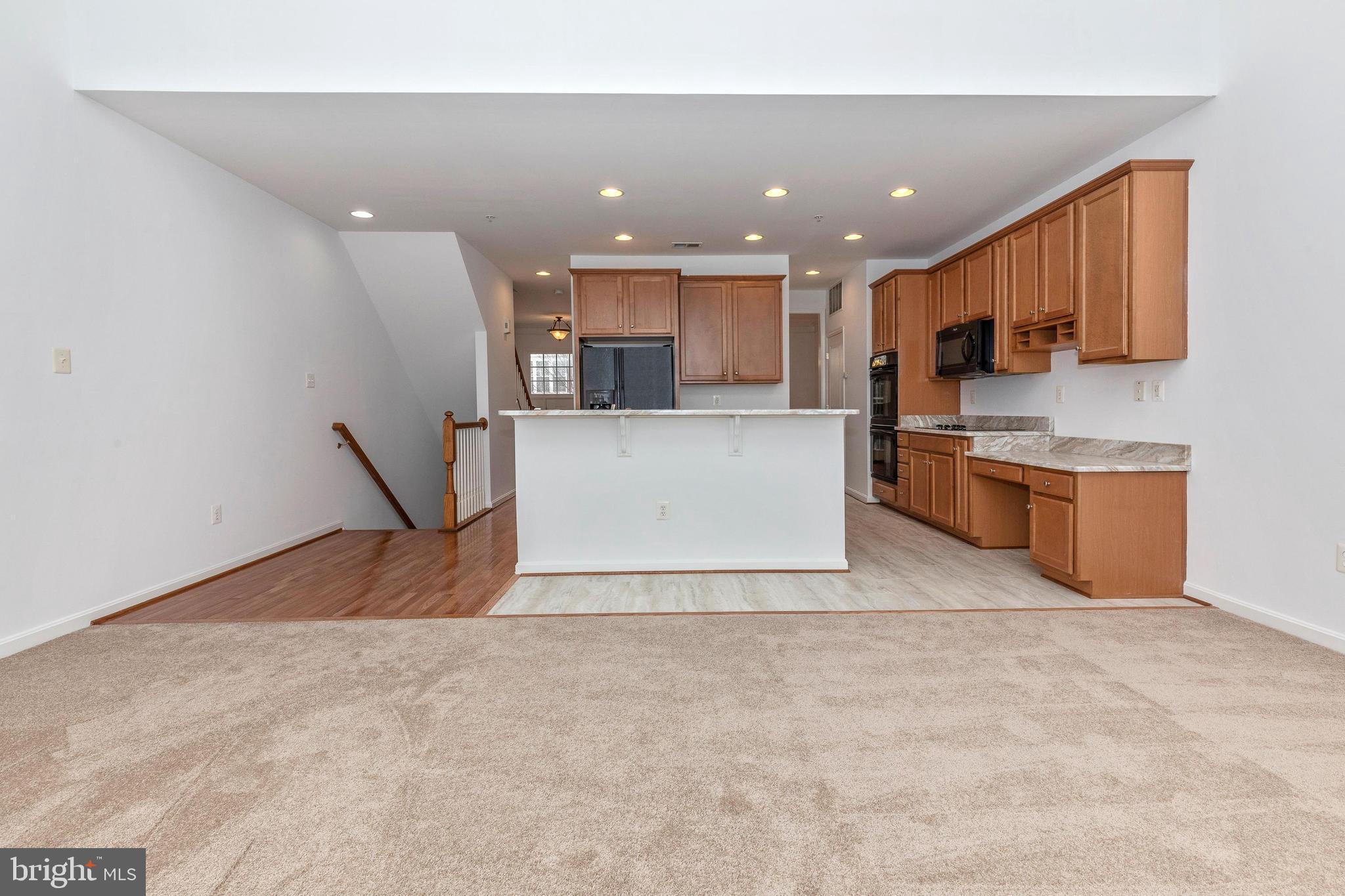 VILLAGES OF URBANA - Residential Lease