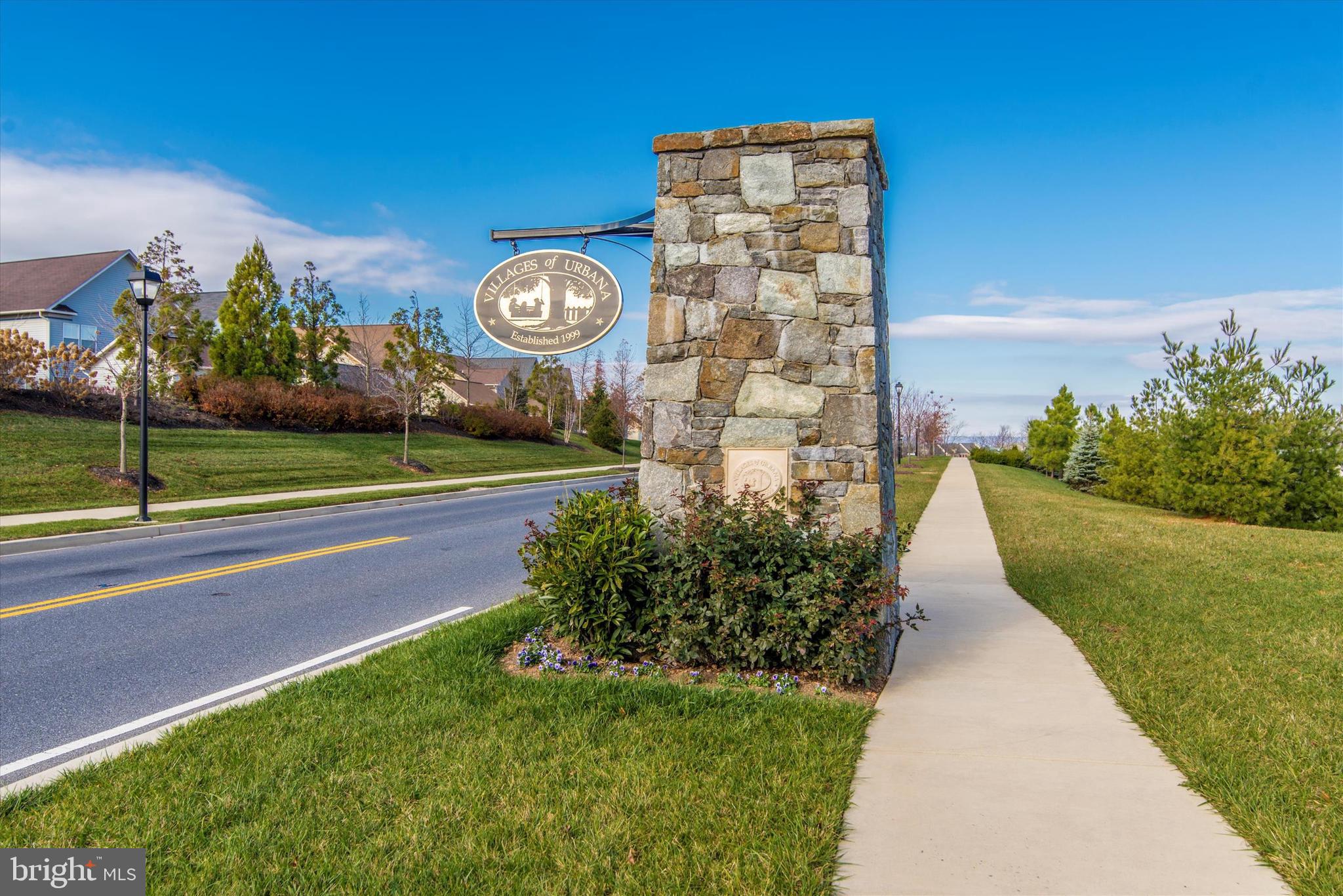 VILLAGES OF URBANA - Residential Lease