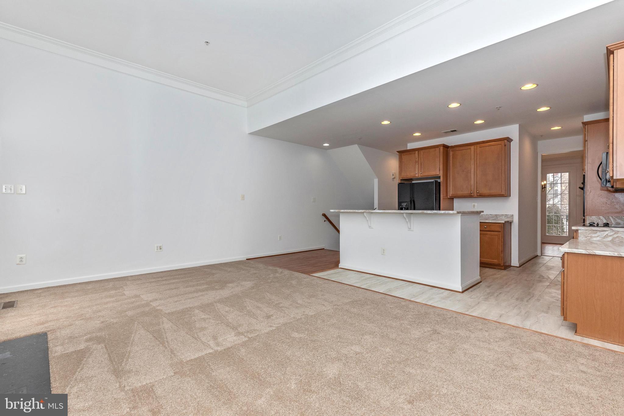 VILLAGES OF URBANA - Residential Lease