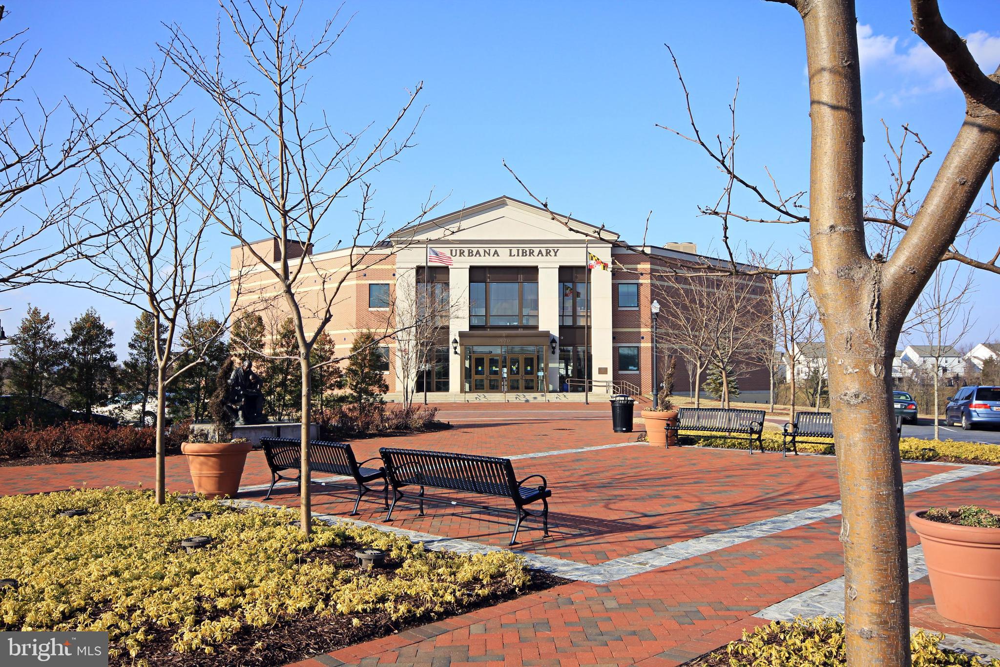 VILLAGES OF URBANA - Residential Lease