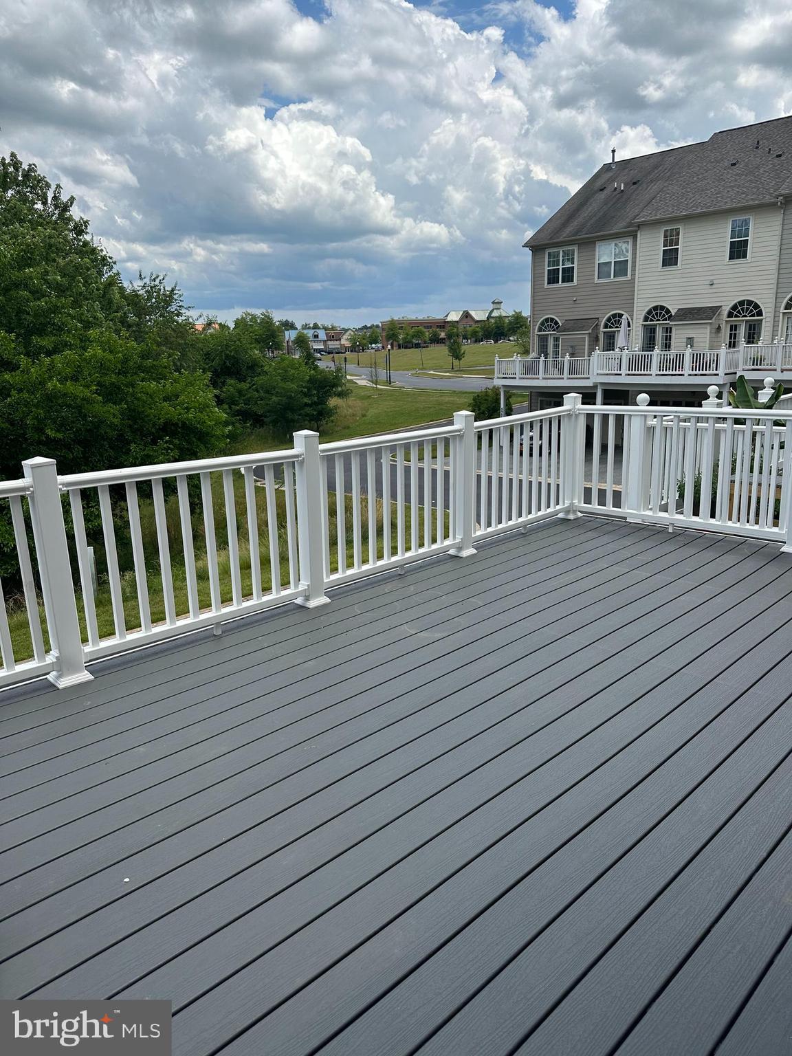 VILLAGES OF URBANA - Residential Lease