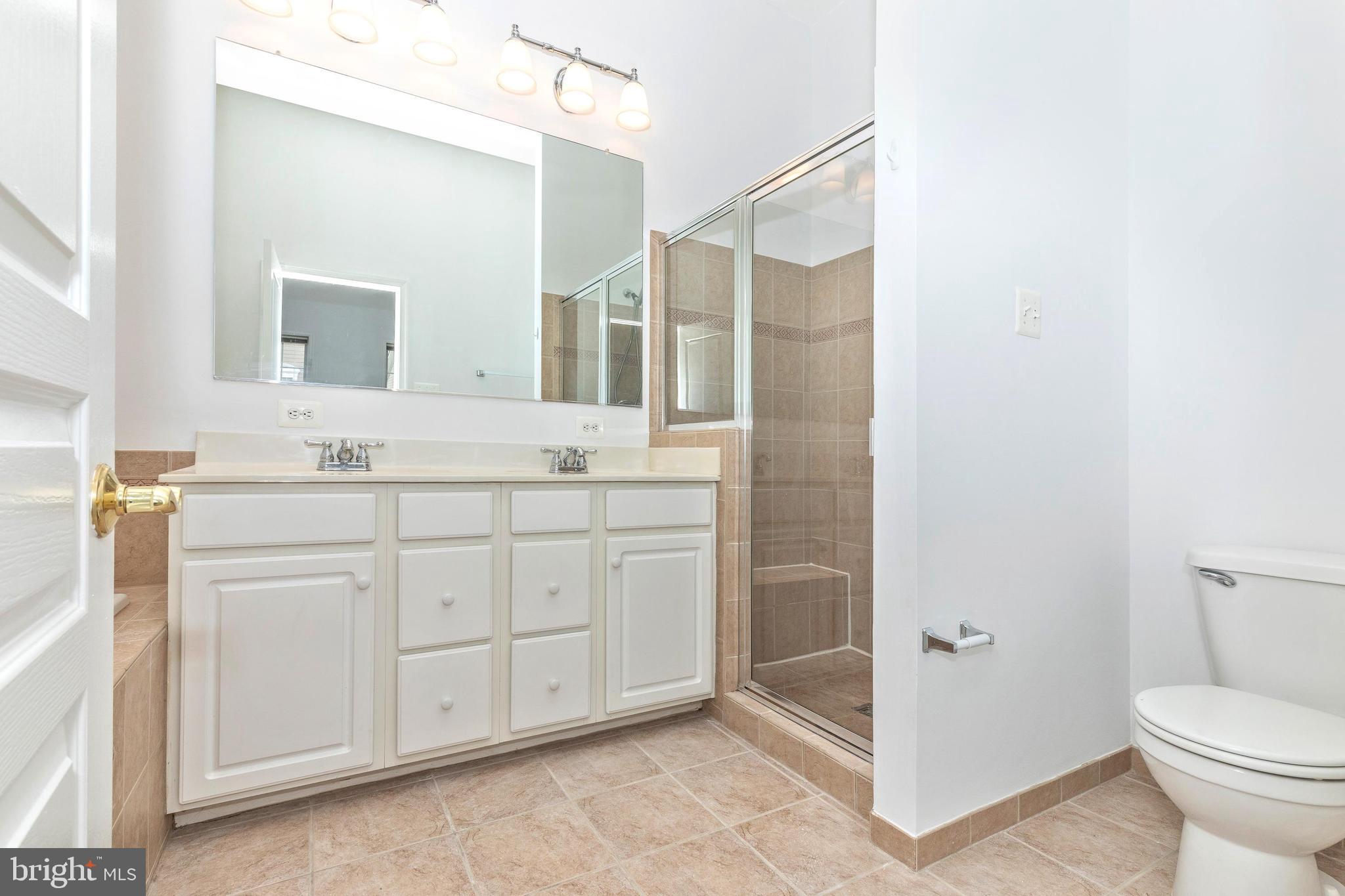 VILLAGES OF URBANA - Residential Lease