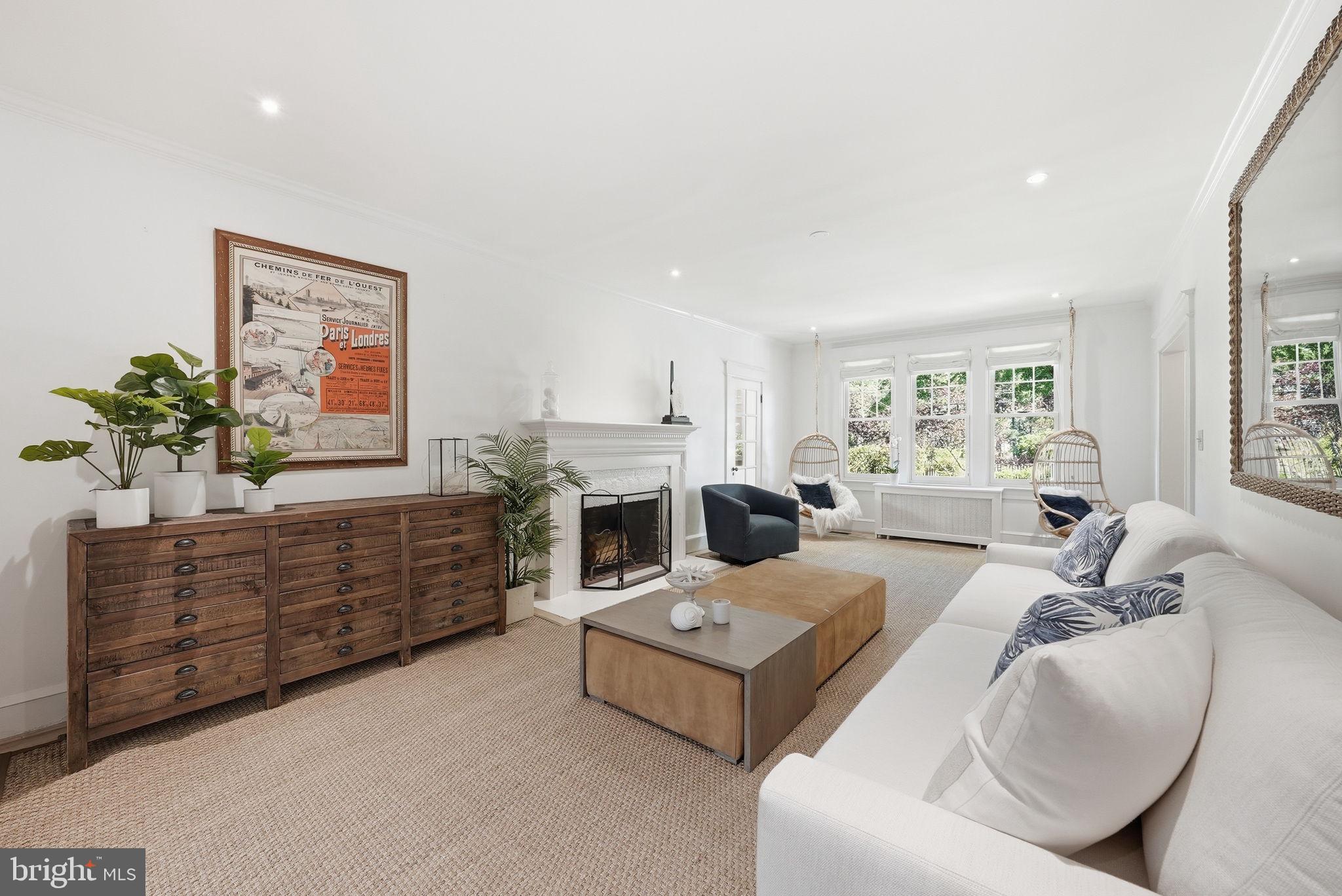 CHEVY CHASE - Residential