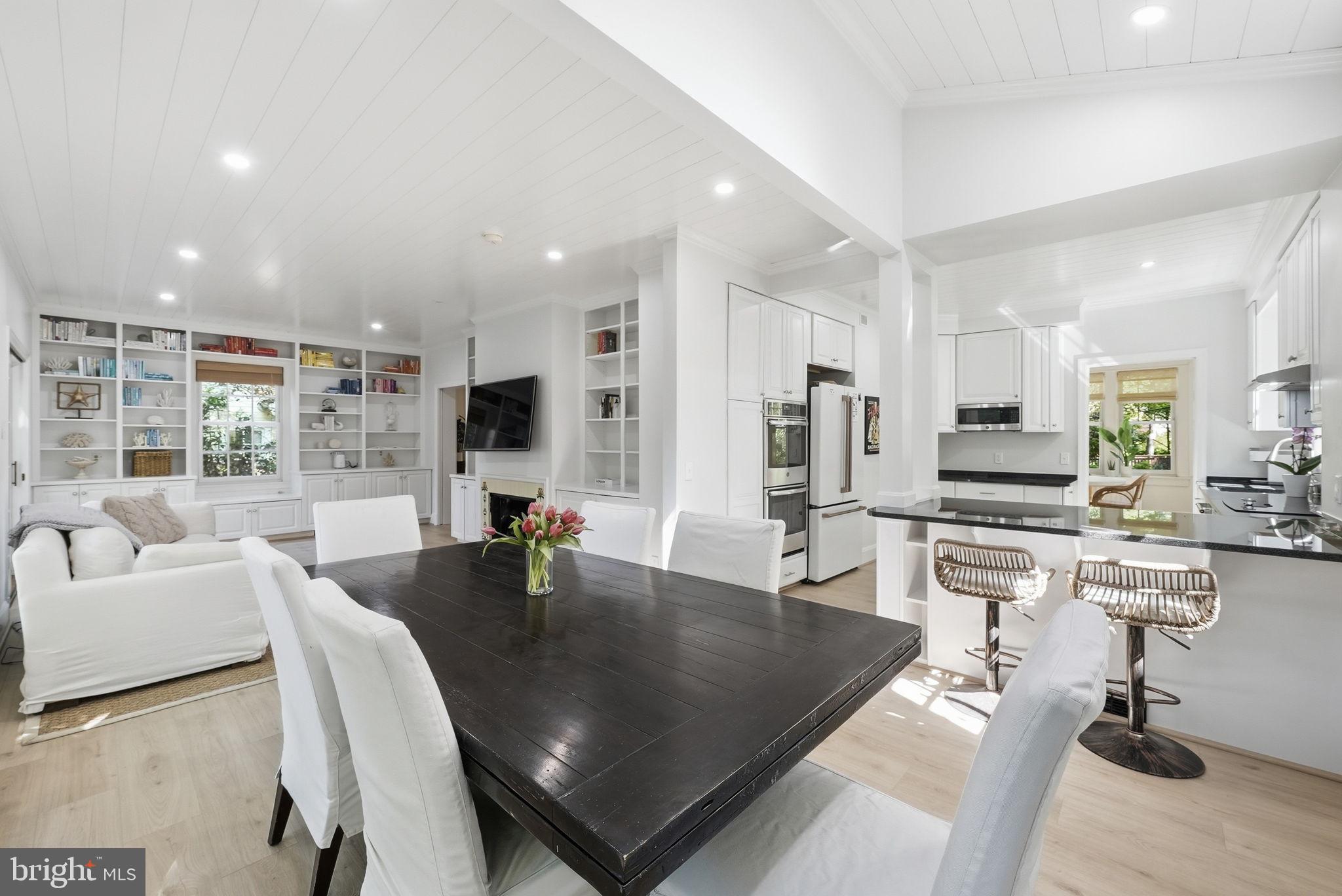 CHEVY CHASE - Residential
