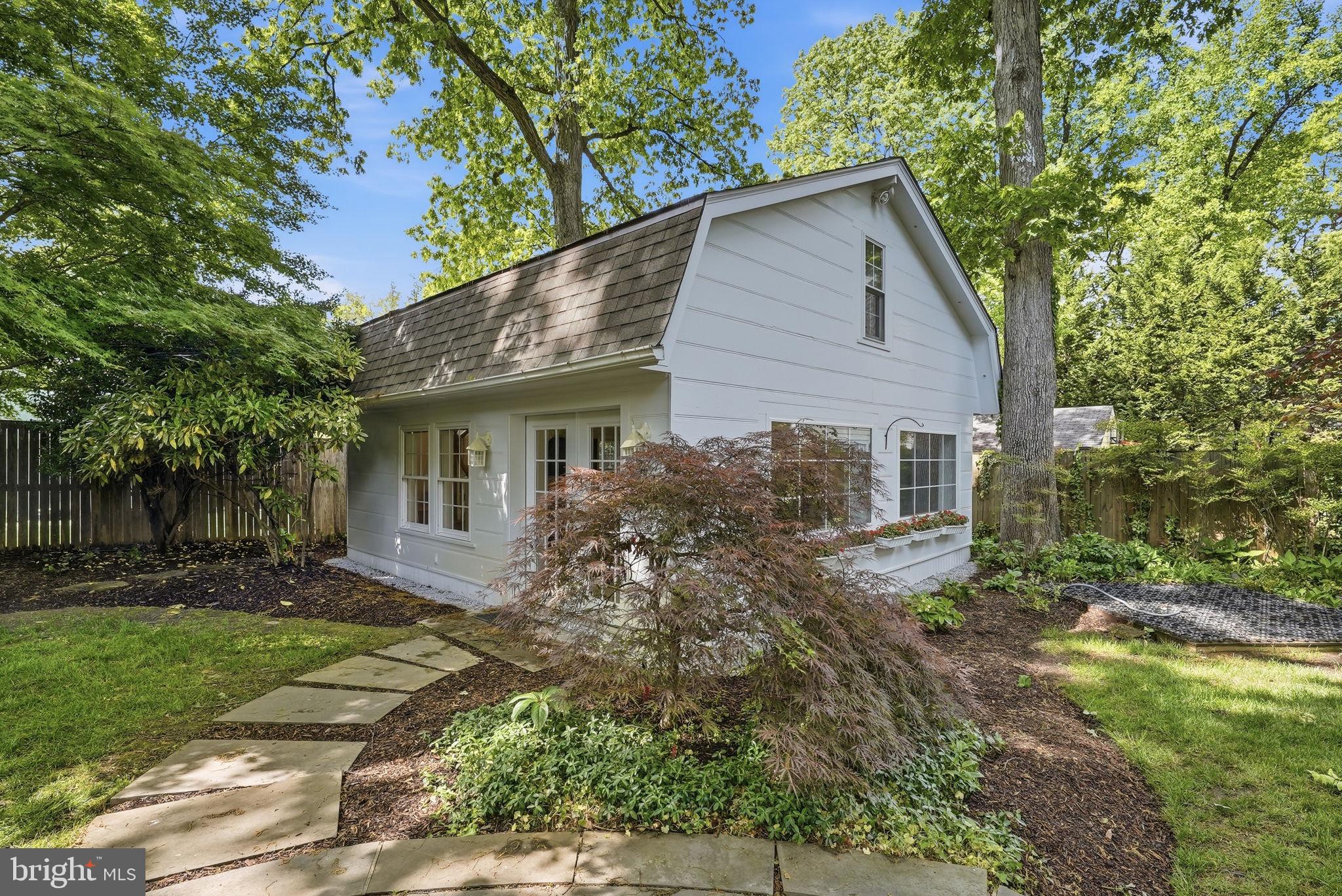 CHEVY CHASE - Residential