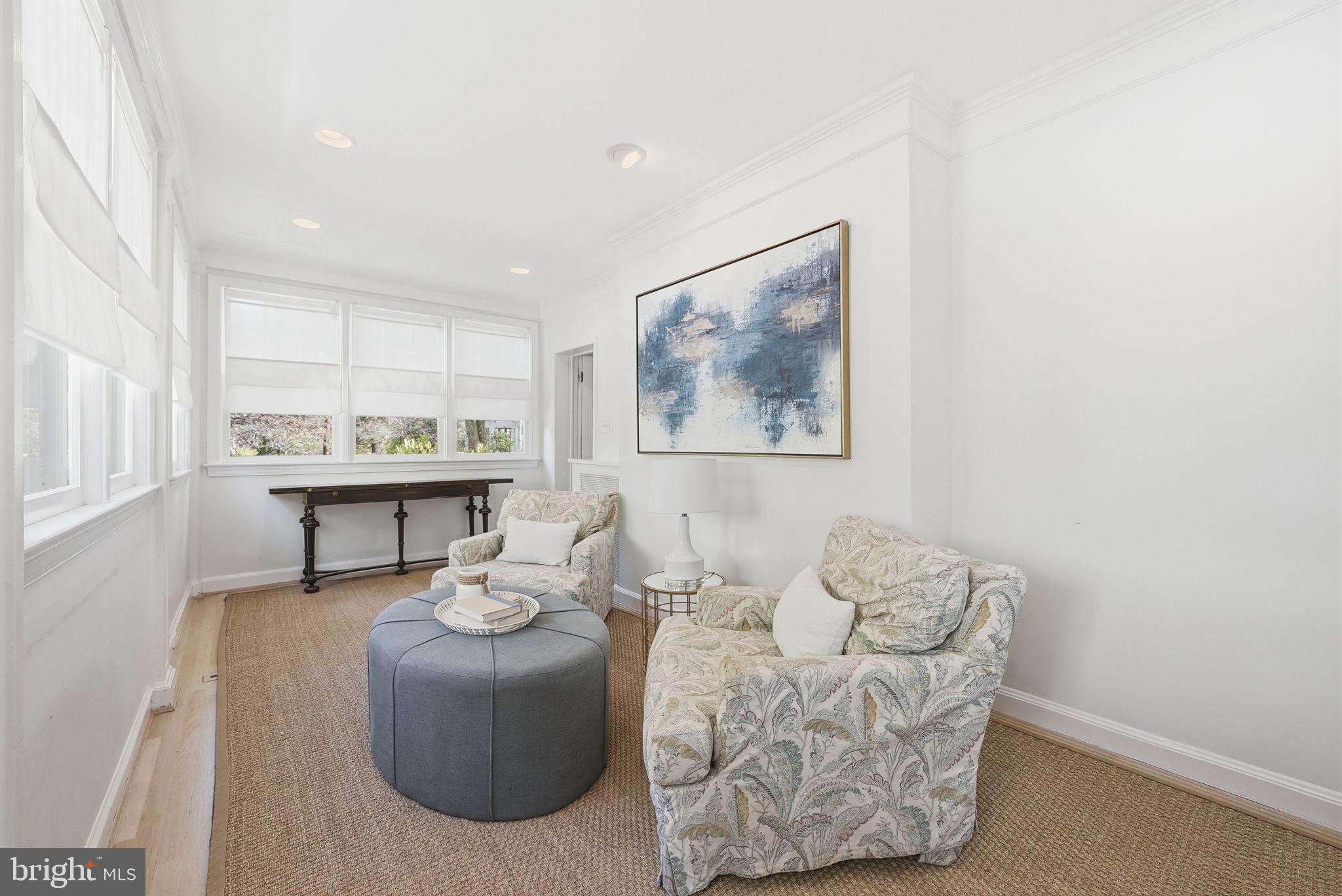 CHEVY CHASE - Residential