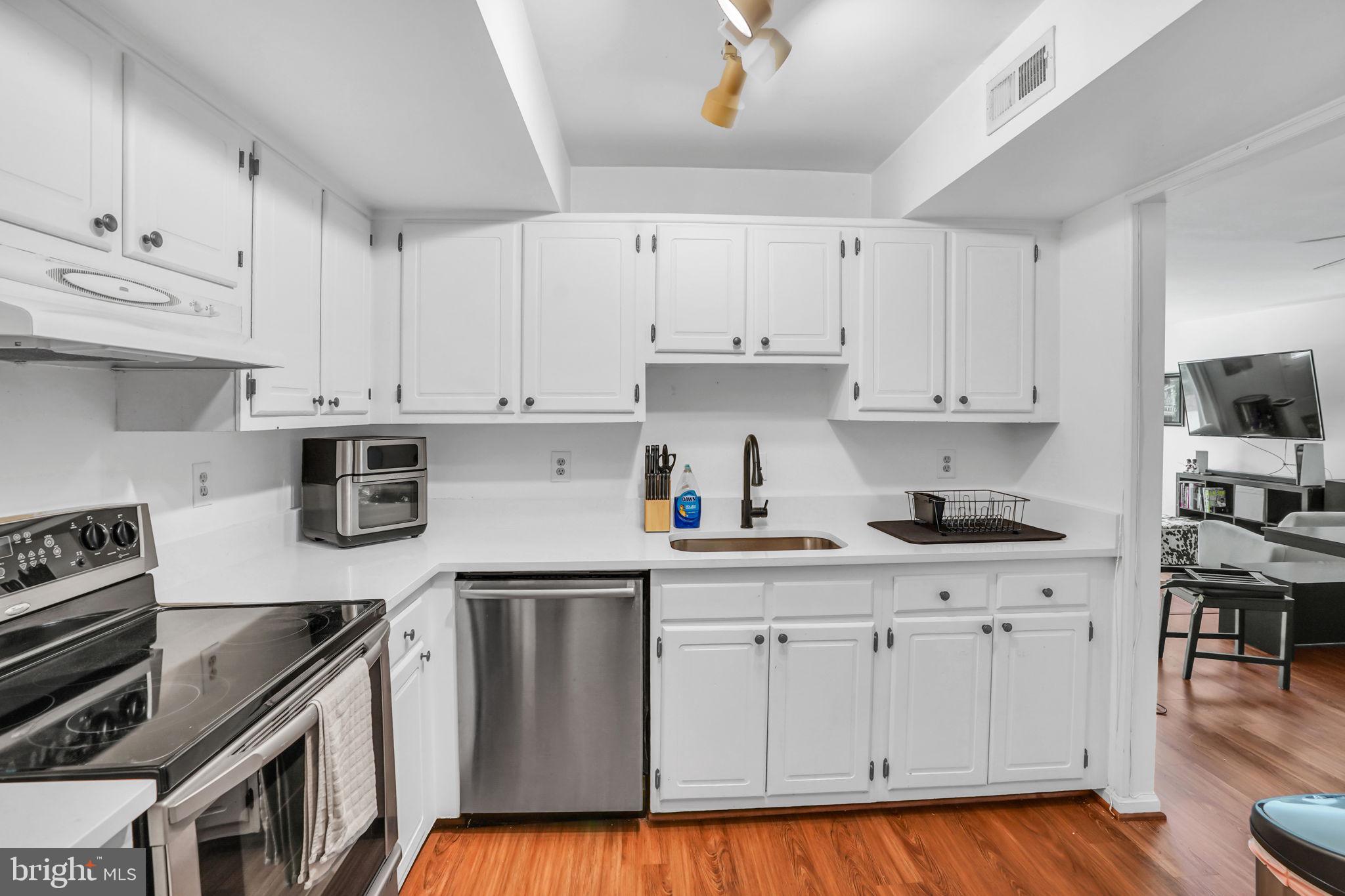 KEENE MILL WOODS - Residential