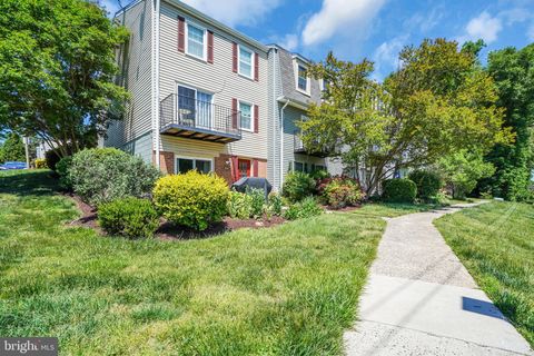 Photo of 6401 Fenestra Court #110A, BURKE, VA 22015 (MLS # VAFX2311422)