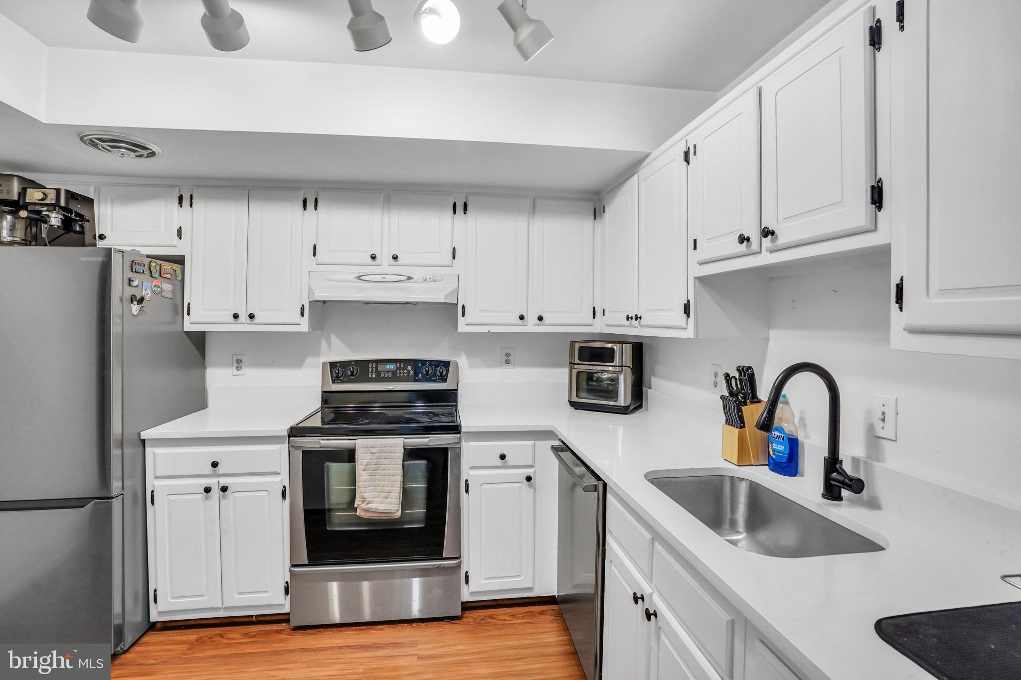KEENE MILL WOODS - Residential
