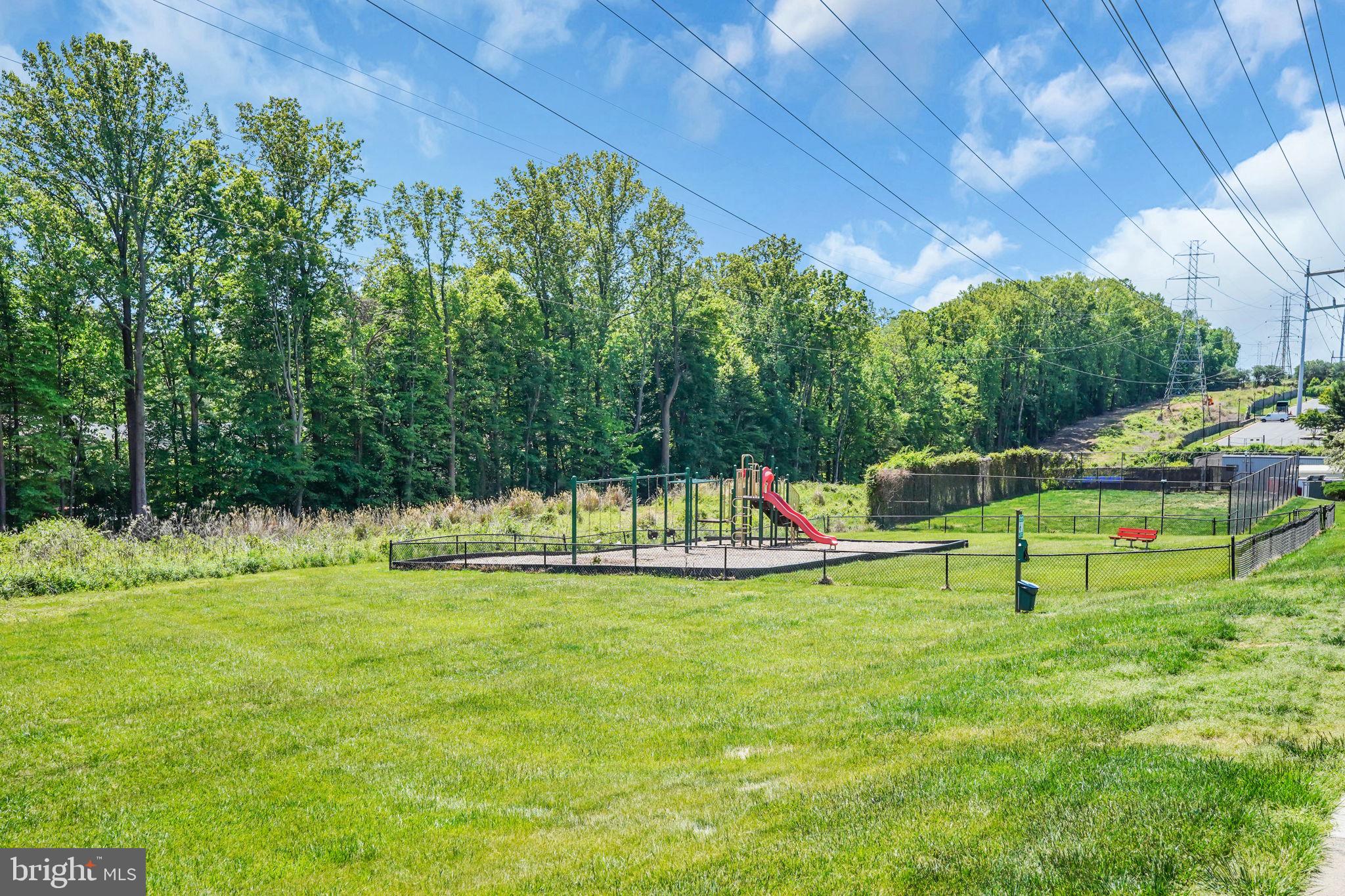 KEENE MILL WOODS - Residential