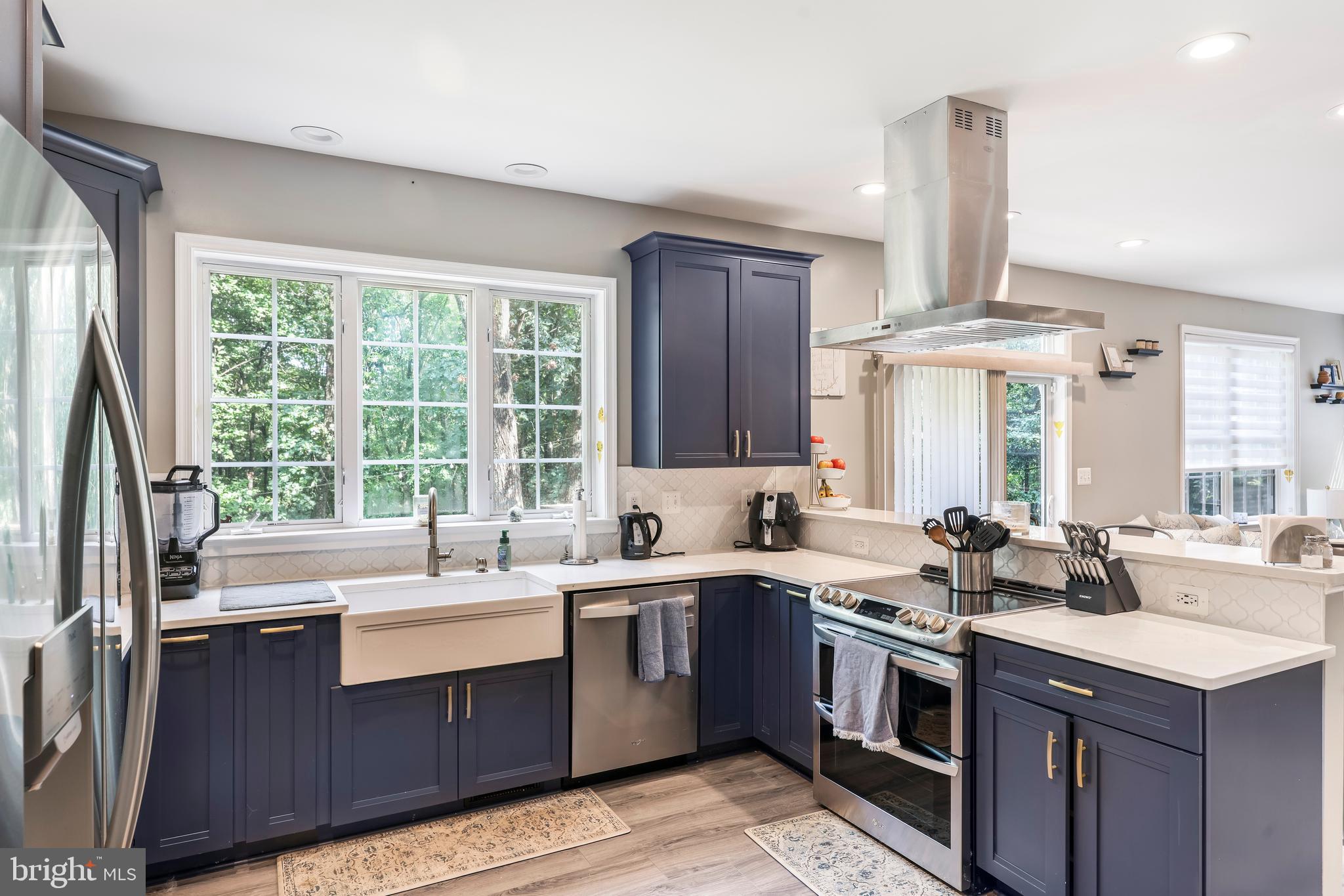 527 GRIMES GOLDEN ROAD