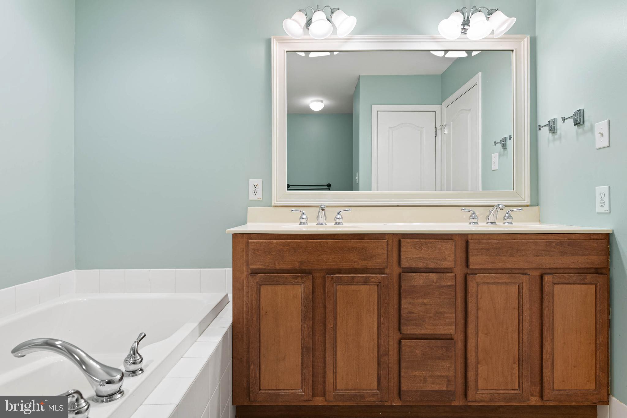 HILLCREST GLEN - Residential