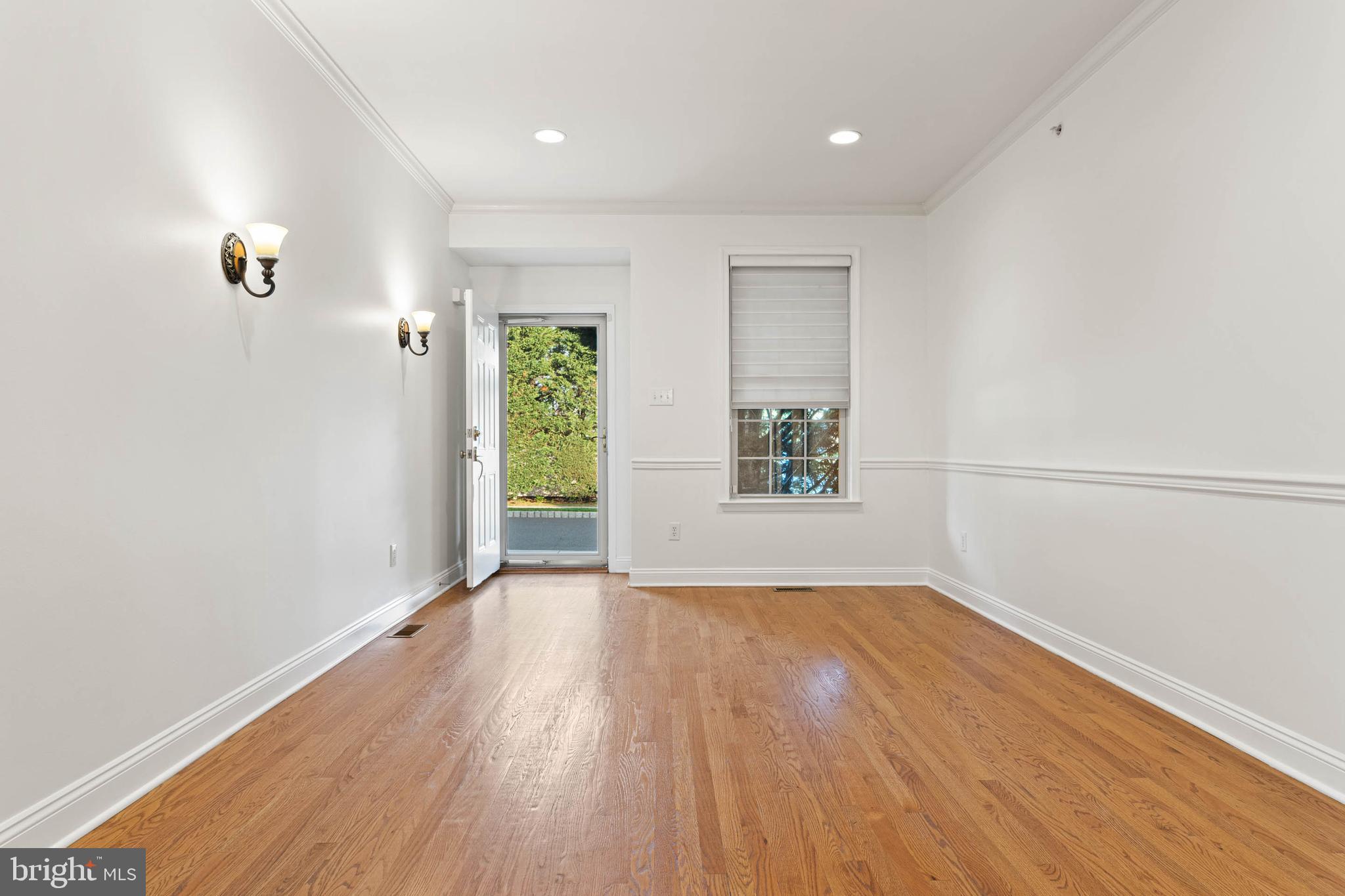 HILLCREST GLEN - Residential