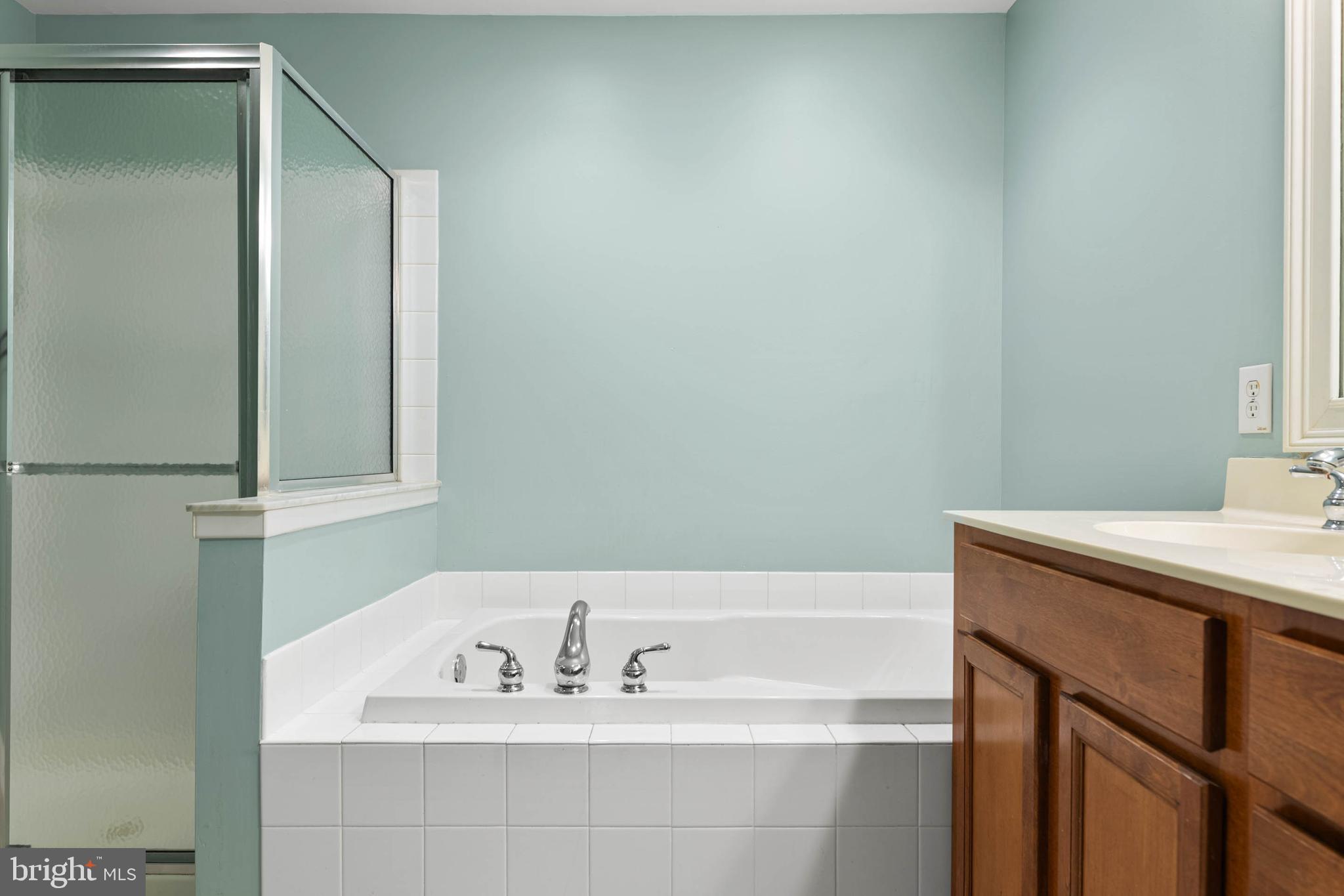 HILLCREST GLEN - Residential