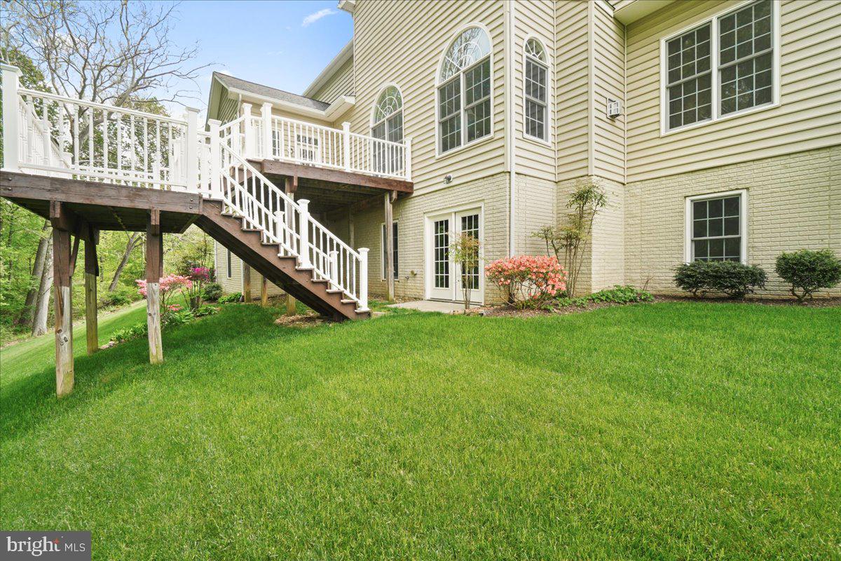 WINDSOR KNOLLS - Residential