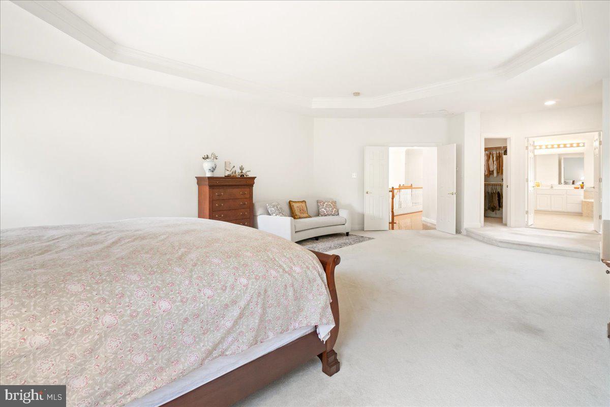 WINDSOR KNOLLS - Residential