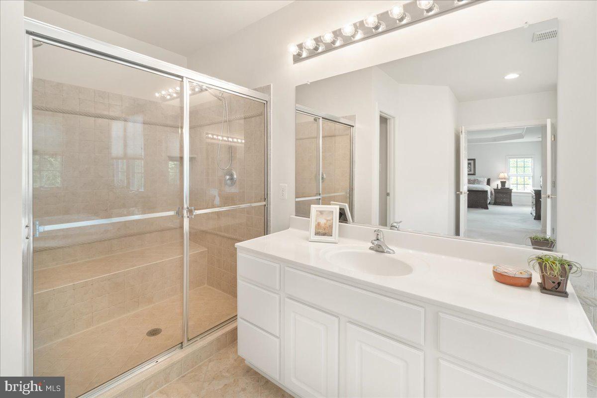 WINDSOR KNOLLS - Residential