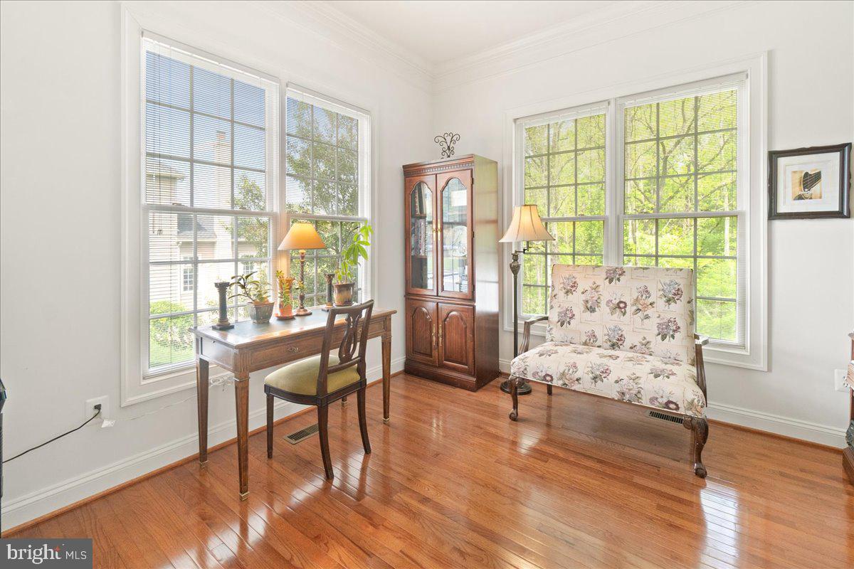 WINDSOR KNOLLS - Residential