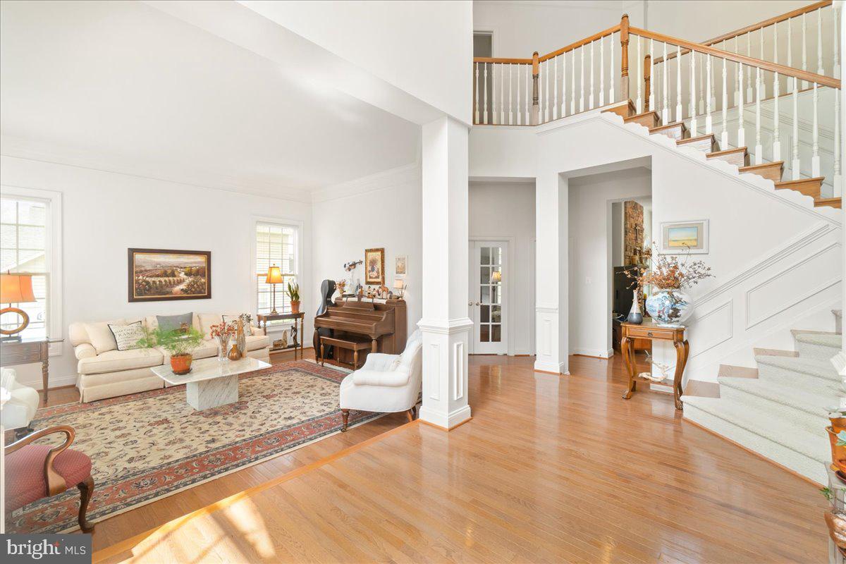 WINDSOR KNOLLS - Residential