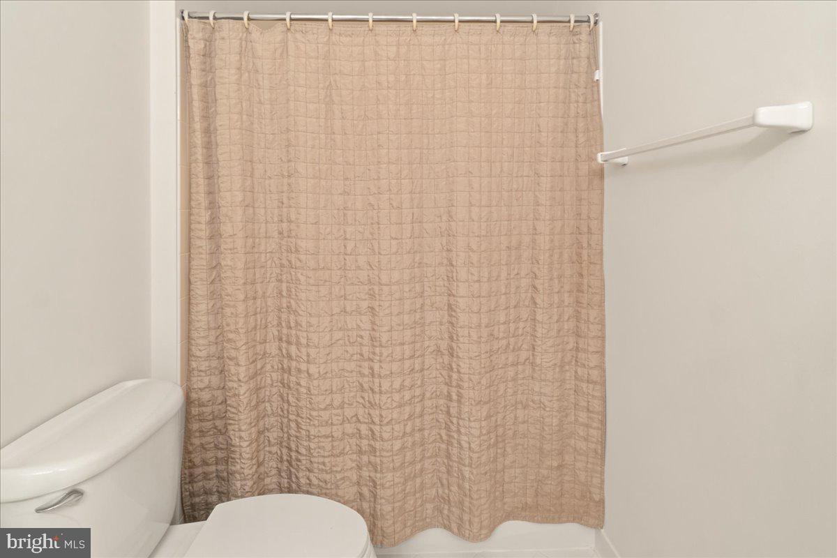 WINDSOR KNOLLS - Residential