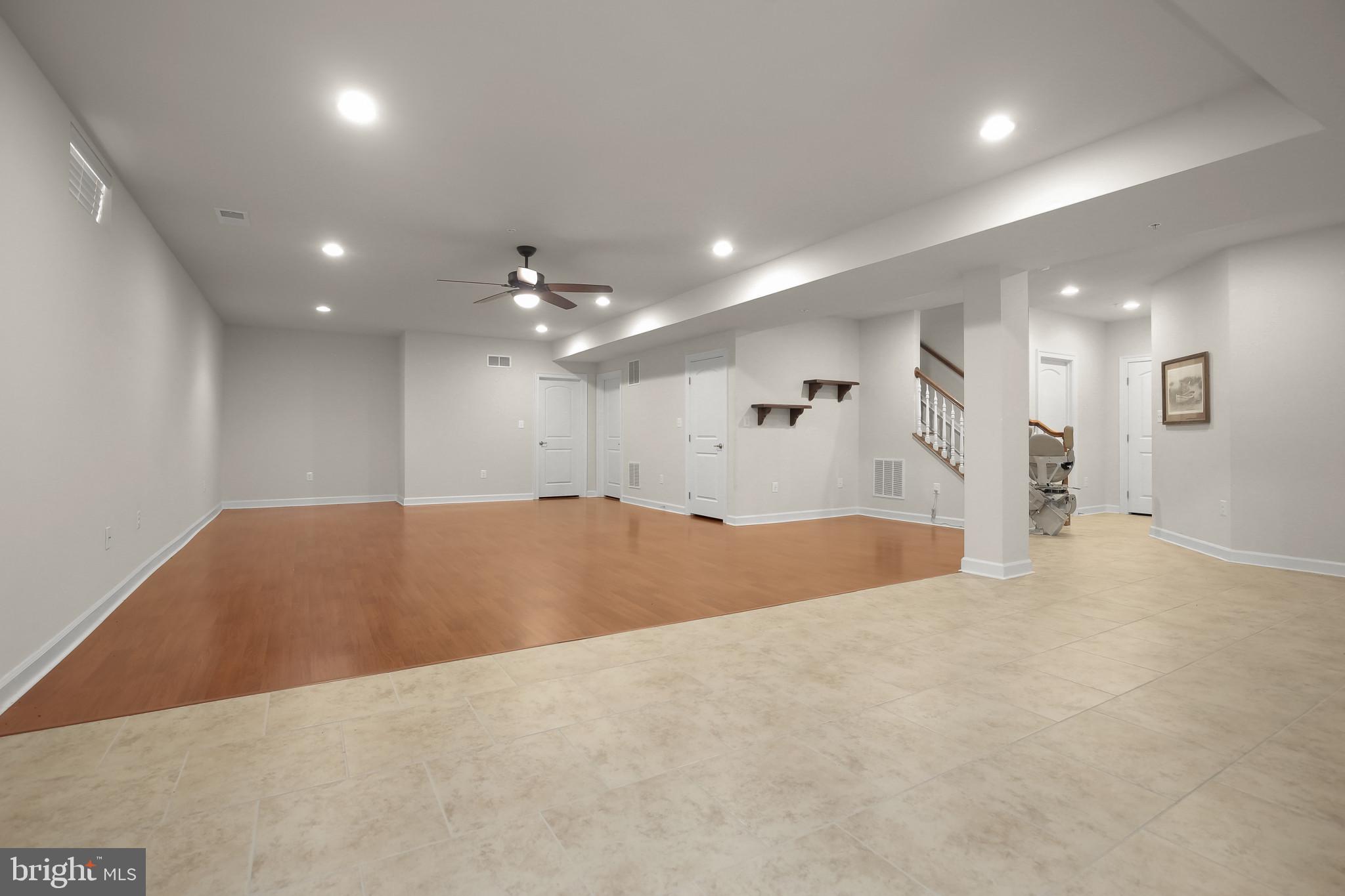 COURTYARDS AT WAVERLY WOODS - Residential