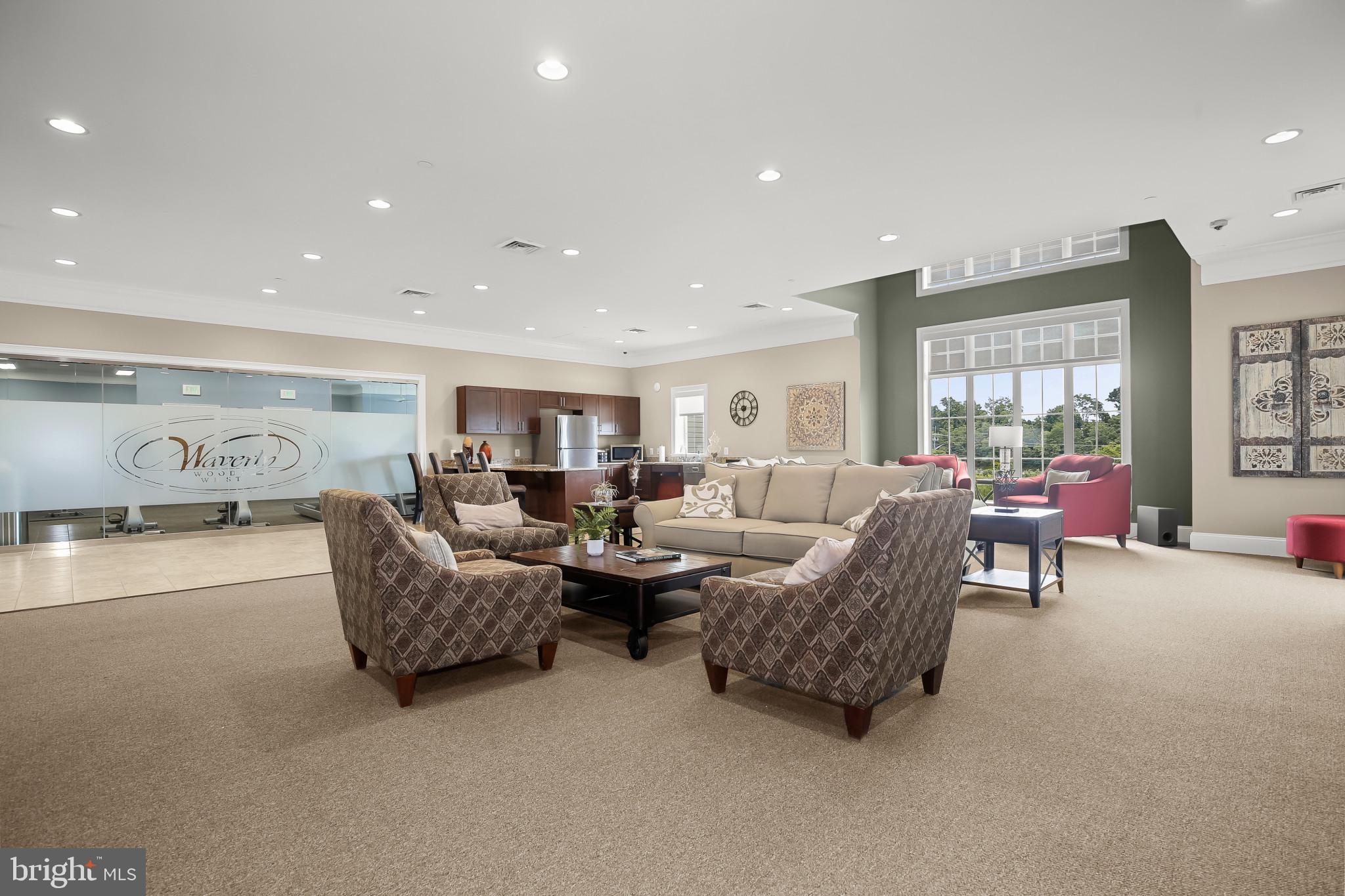 COURTYARDS AT WAVERLY WOODS - Residential