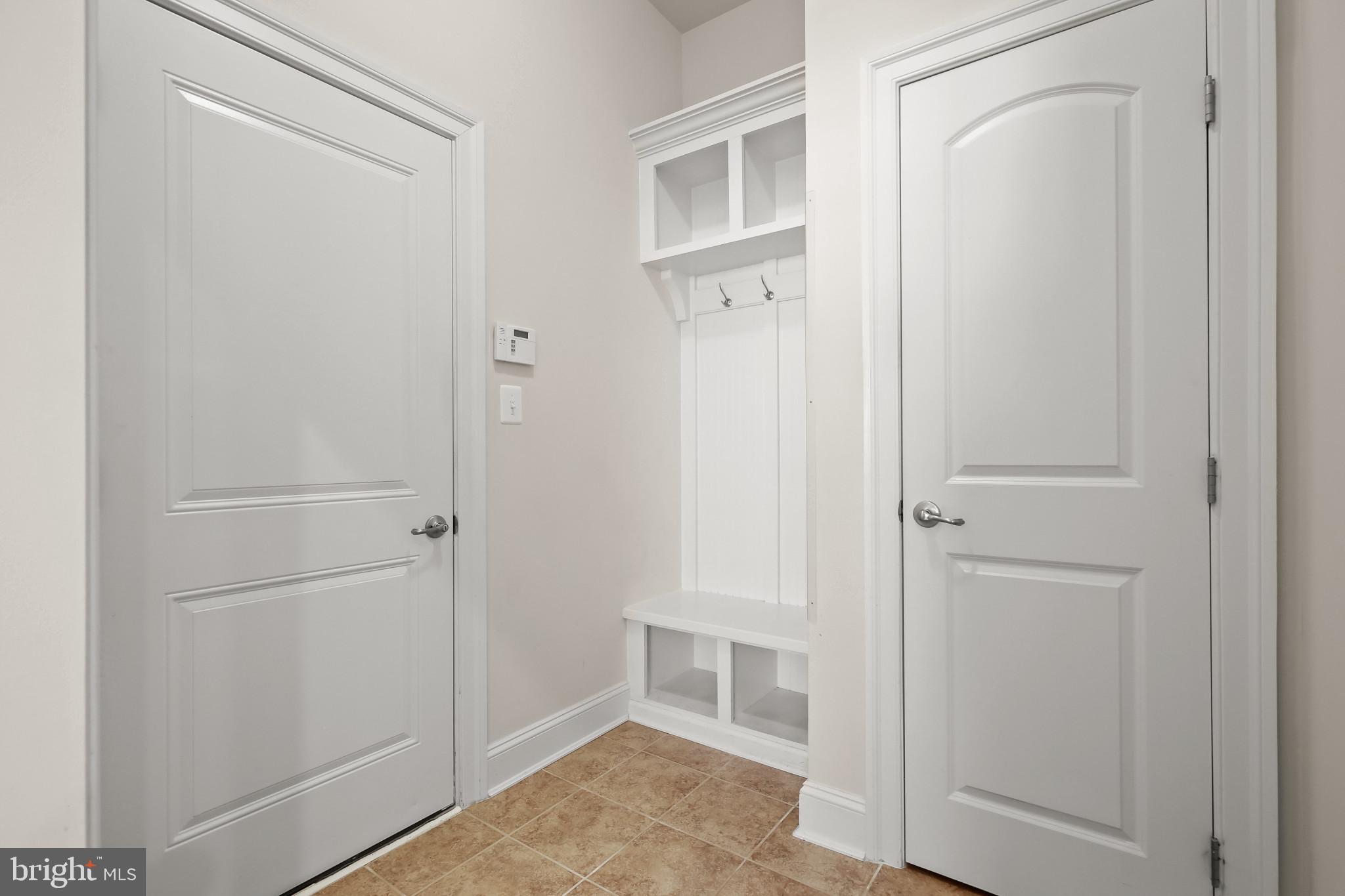 COURTYARDS AT WAVERLY WOODS - Residential