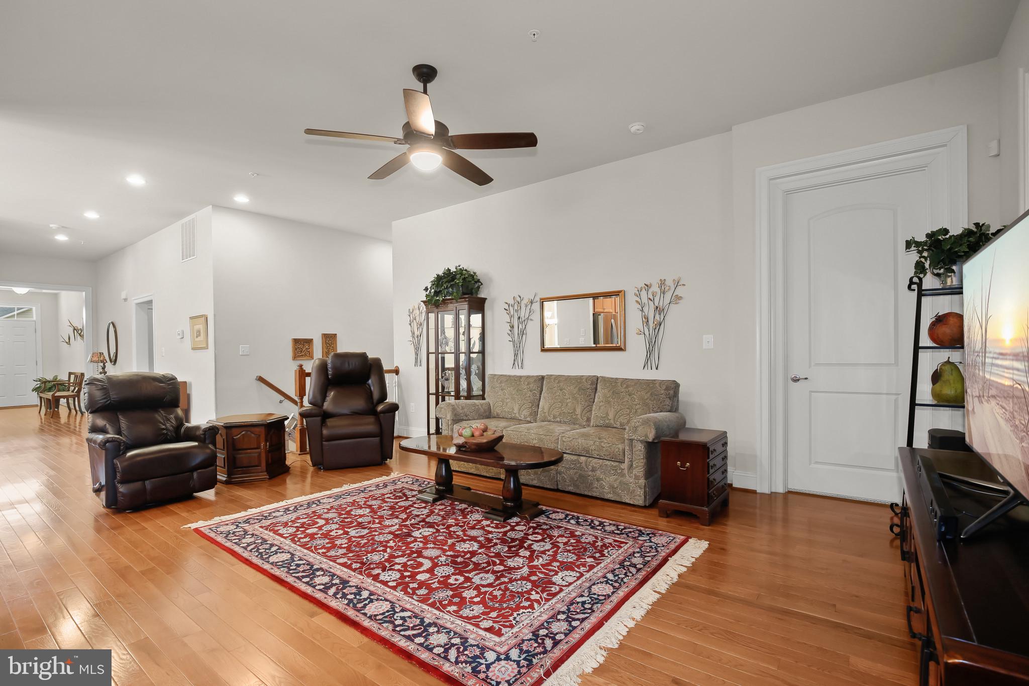 COURTYARDS AT WAVERLY WOODS - Residential