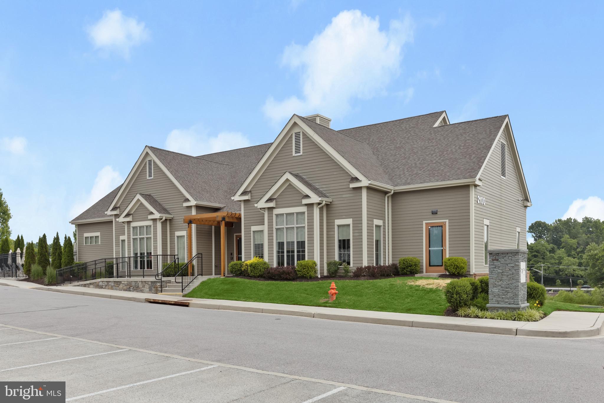 COURTYARDS AT WAVERLY WOODS - Residential