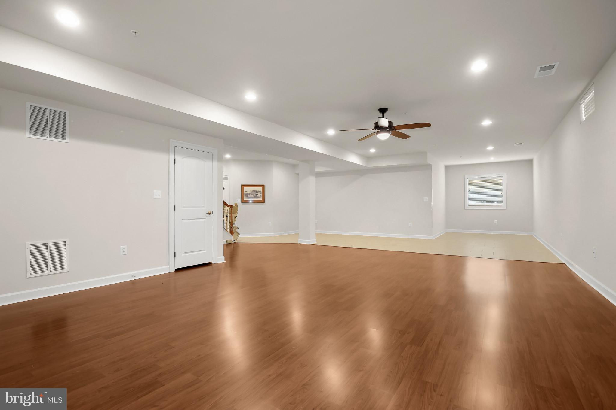 COURTYARDS AT WAVERLY WOODS - Residential