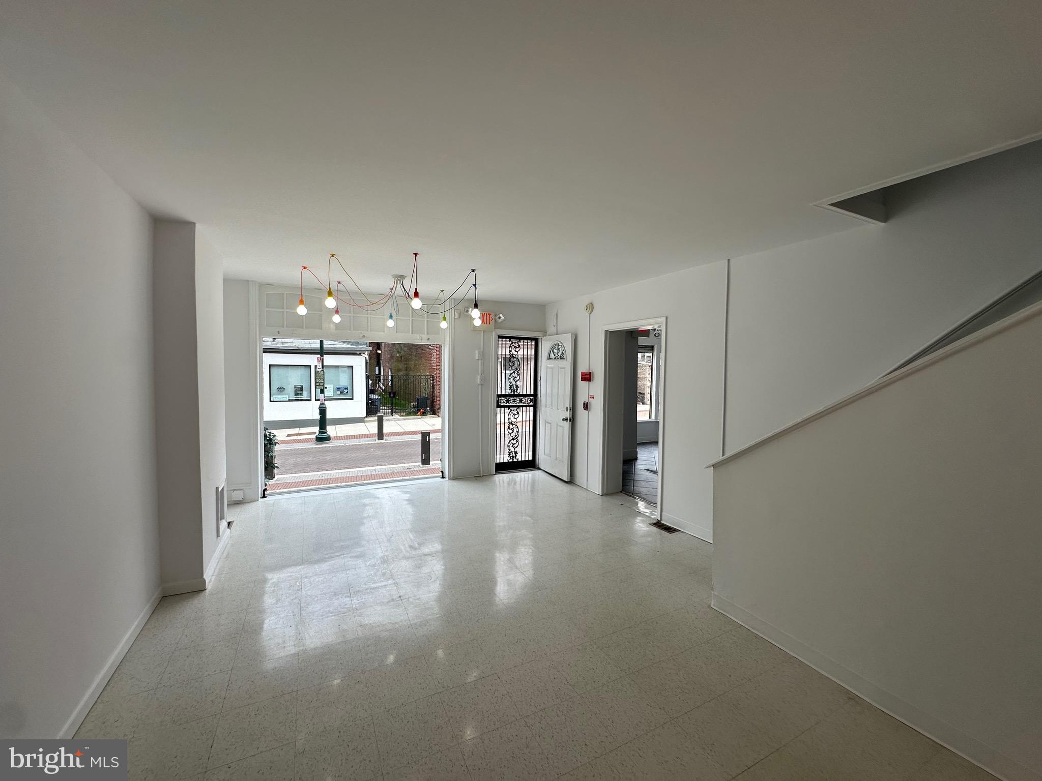 GERMANTOWN - Commercial Sale