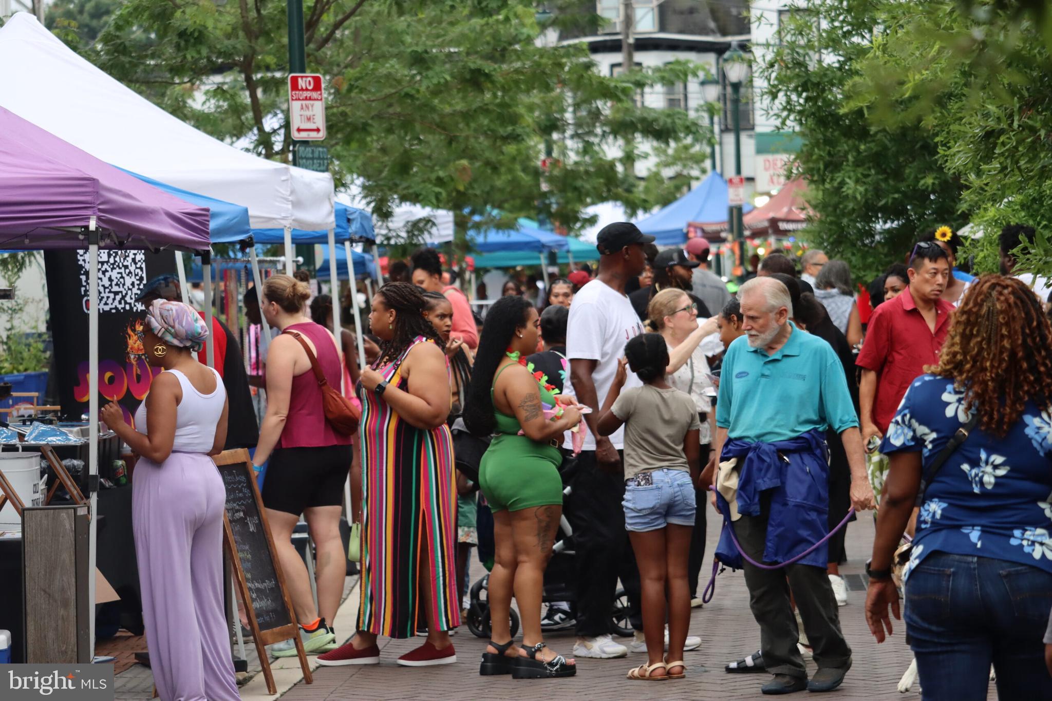 GERMANTOWN - Commercial Sale