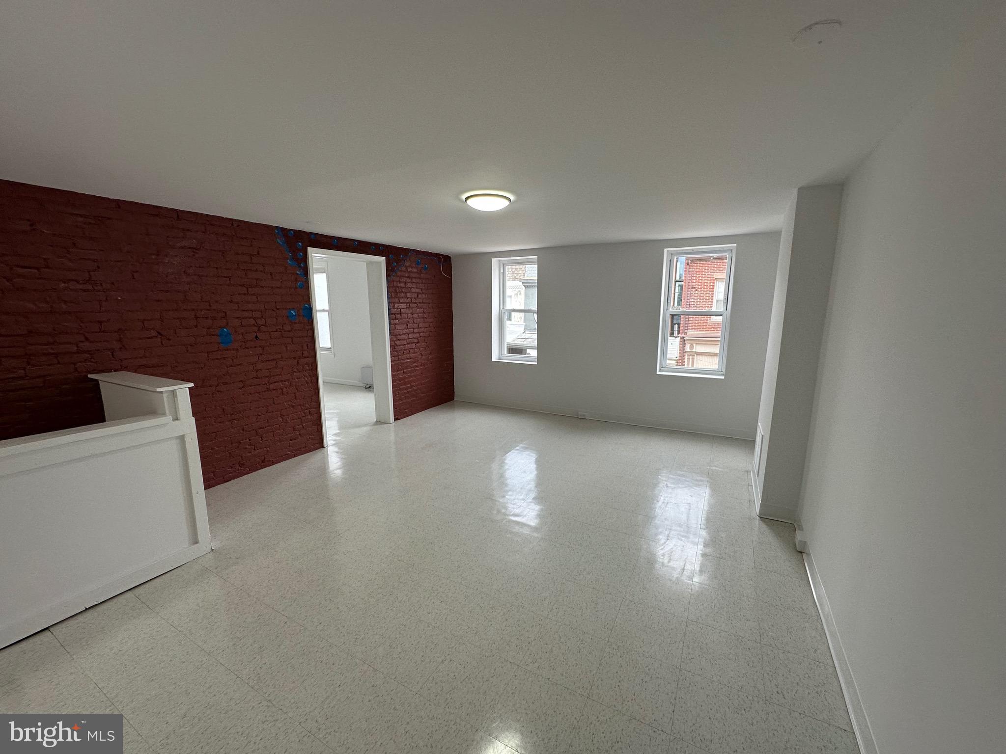 GERMANTOWN - Commercial Sale